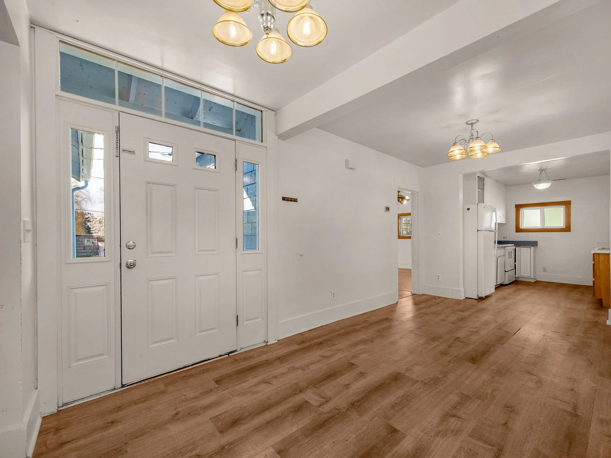 16-web-or-mls-92303 Willow Rd-16.jpg