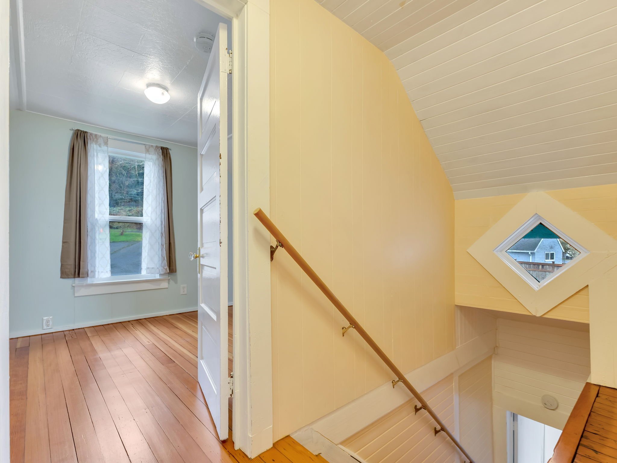 23-web-or-mls-3088 Harrison Ave-24.jpg