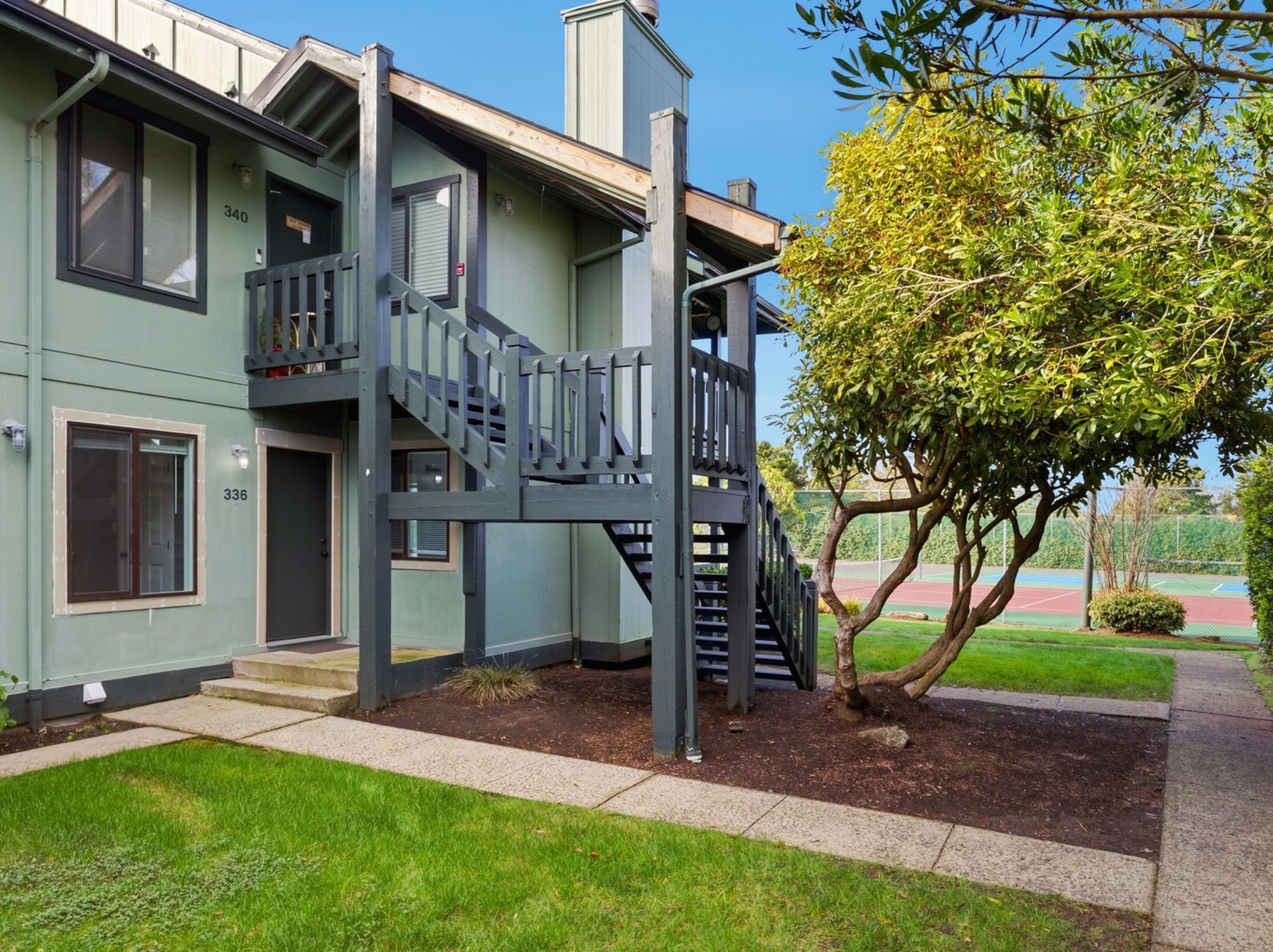 4-web-or-mls-336 NE Skipanon Dr-04.jpg