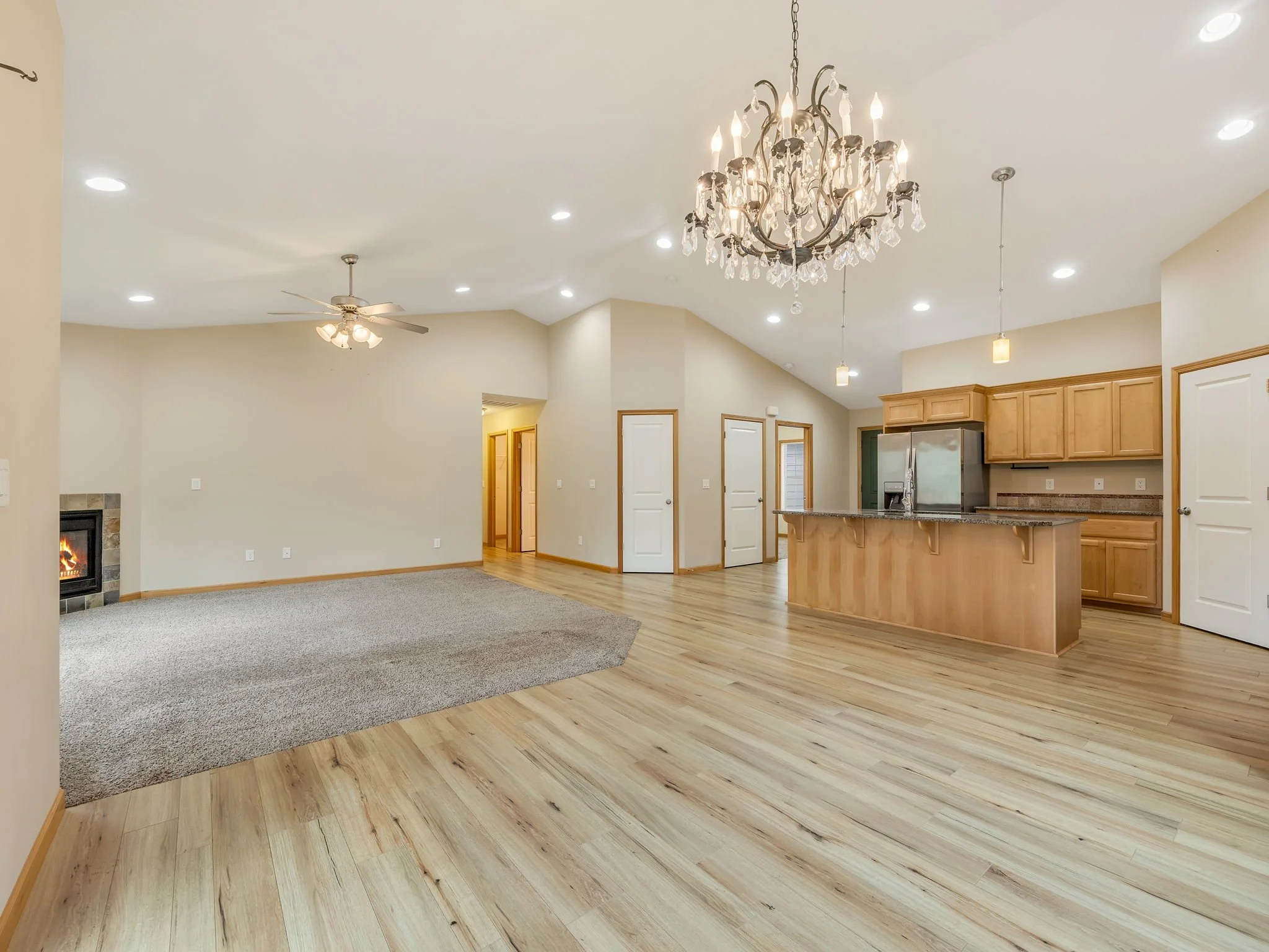 18-web-or-mls-1730 Pacific Ridge Ln-18.jpg