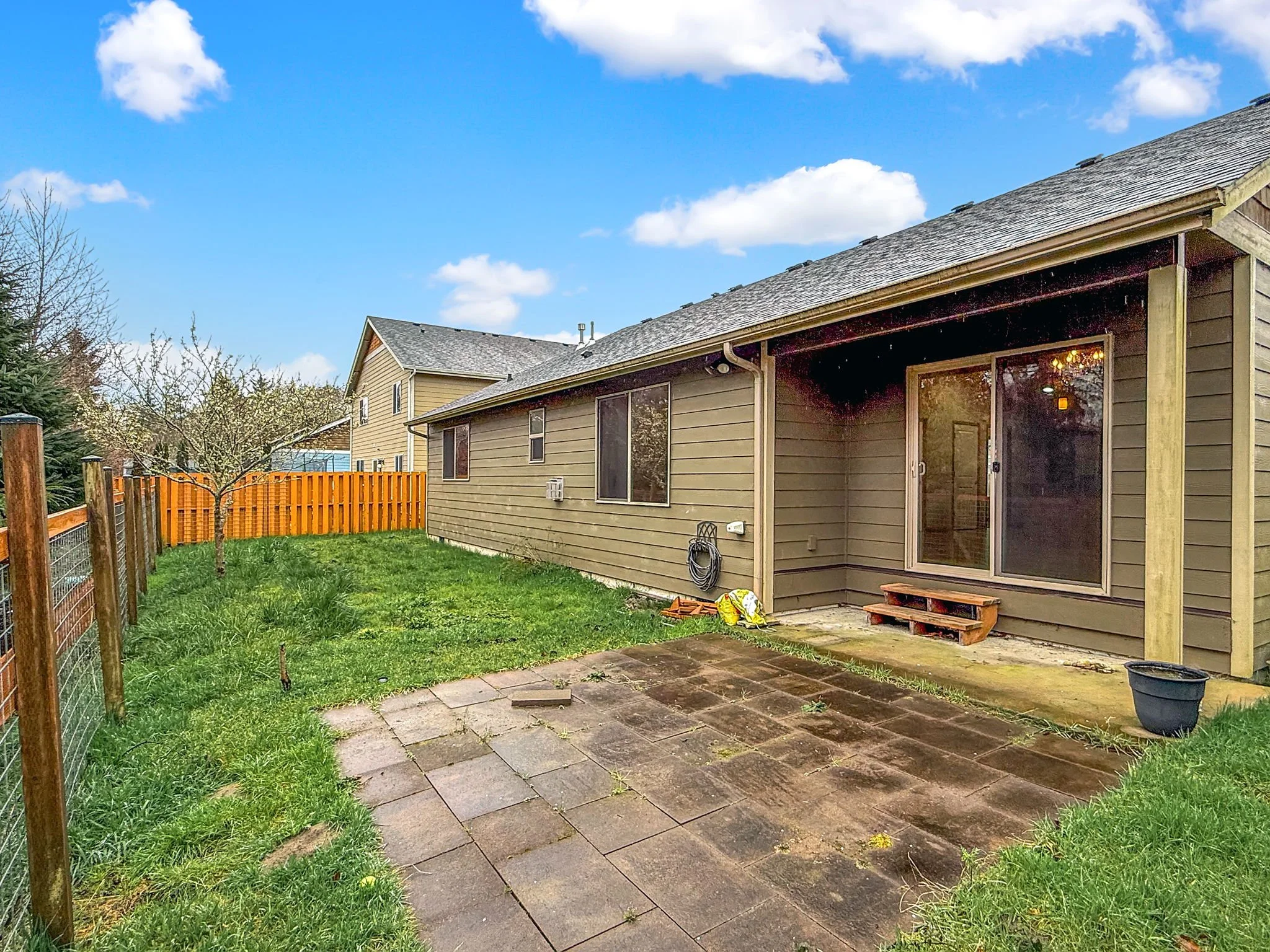 4-web-or-mls-1730 Pacific Ridge Ln-4.jpg