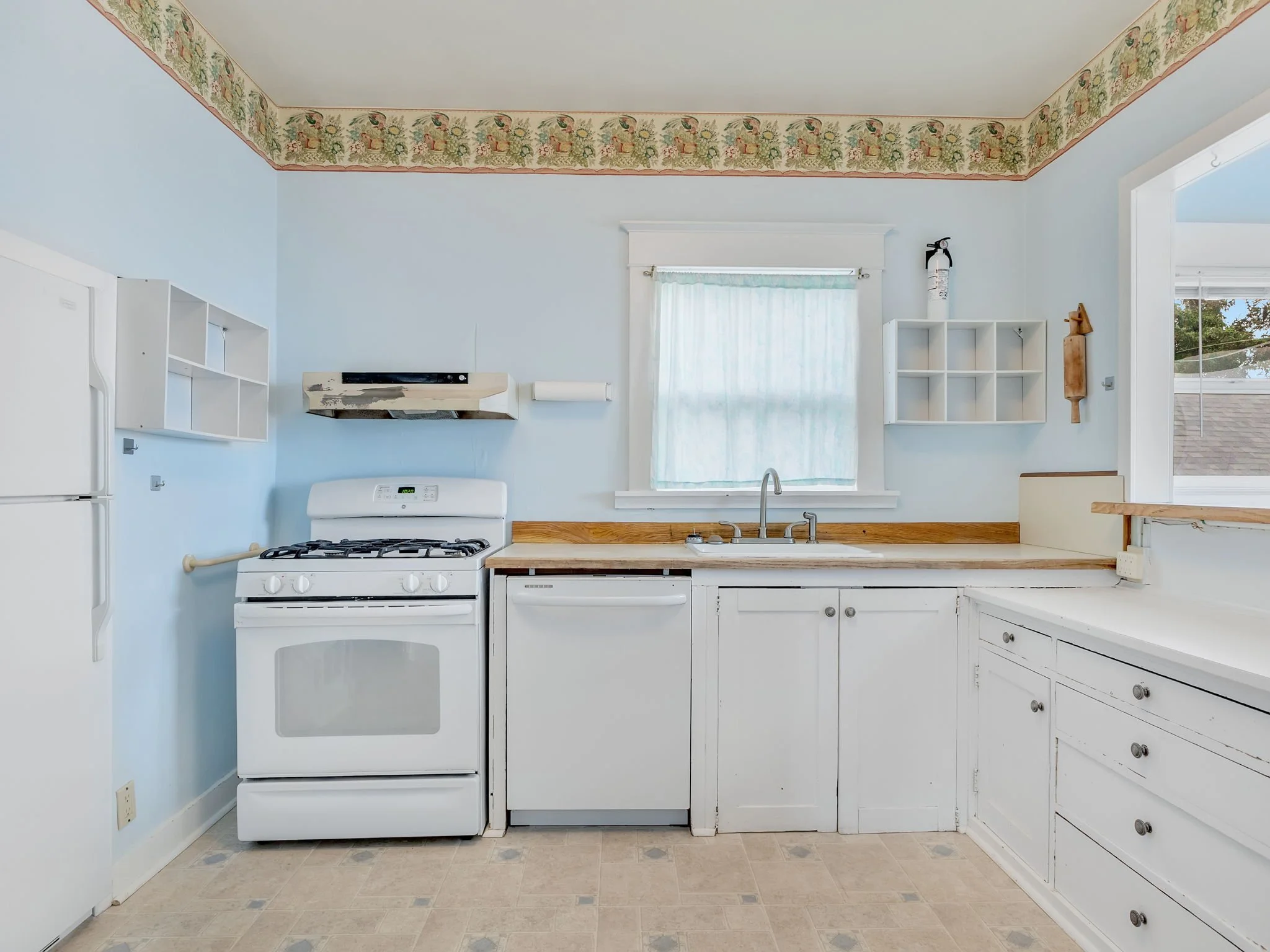 16-web-or-mls-612 Florence Ave #2-15.jpg
