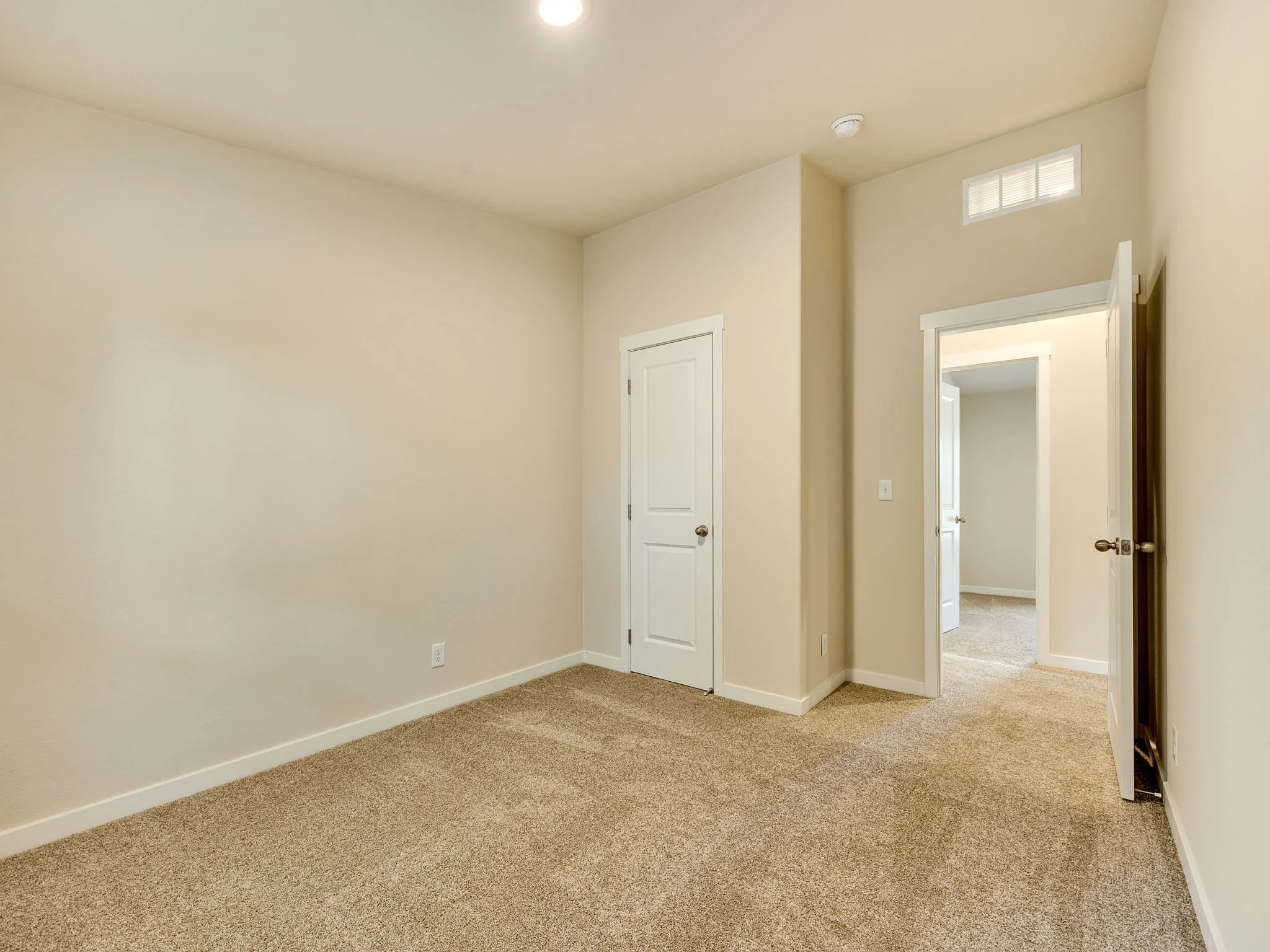 44-web-or-mls-92166 Conroy Rd-33.jpg