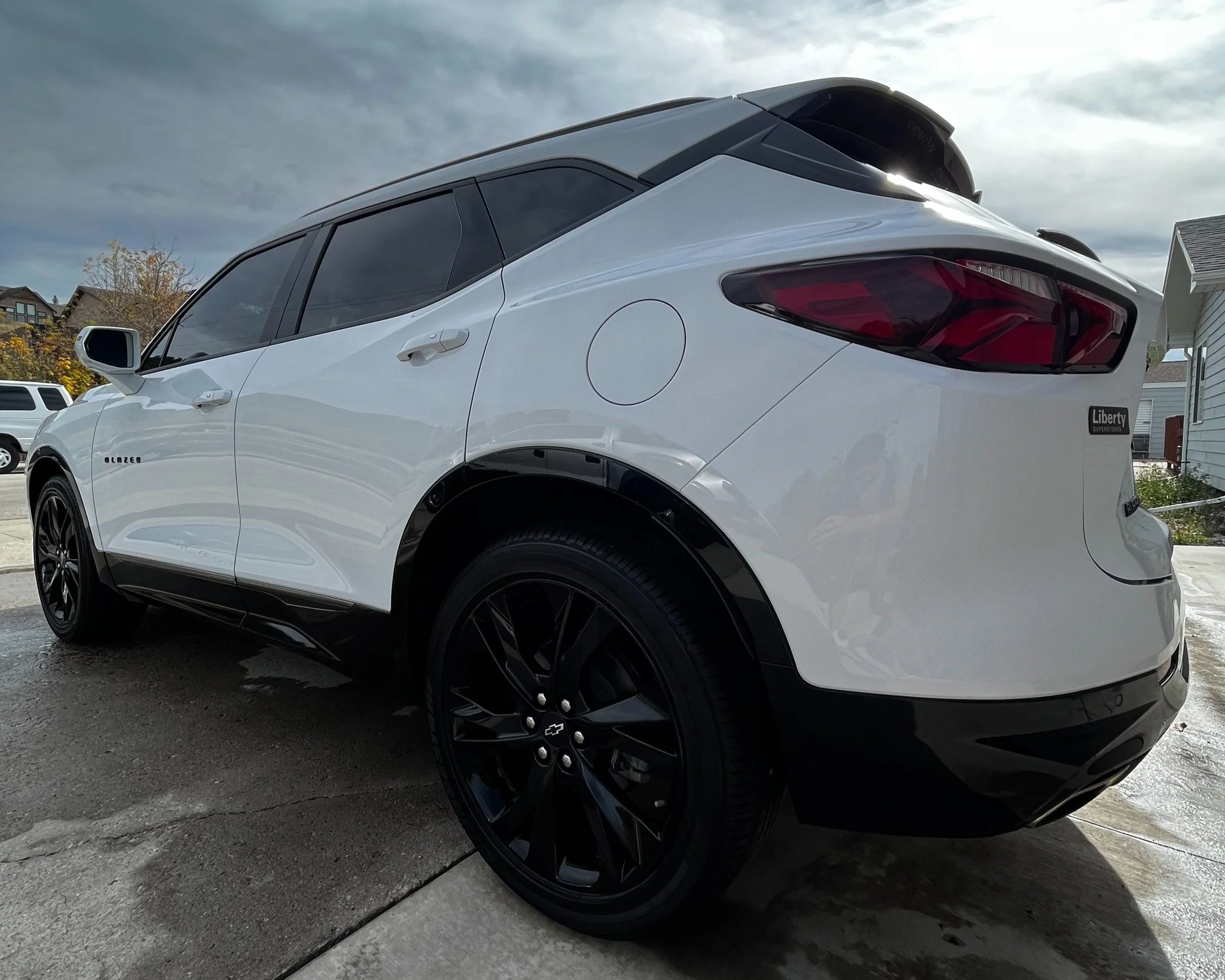 Mobile detailing car