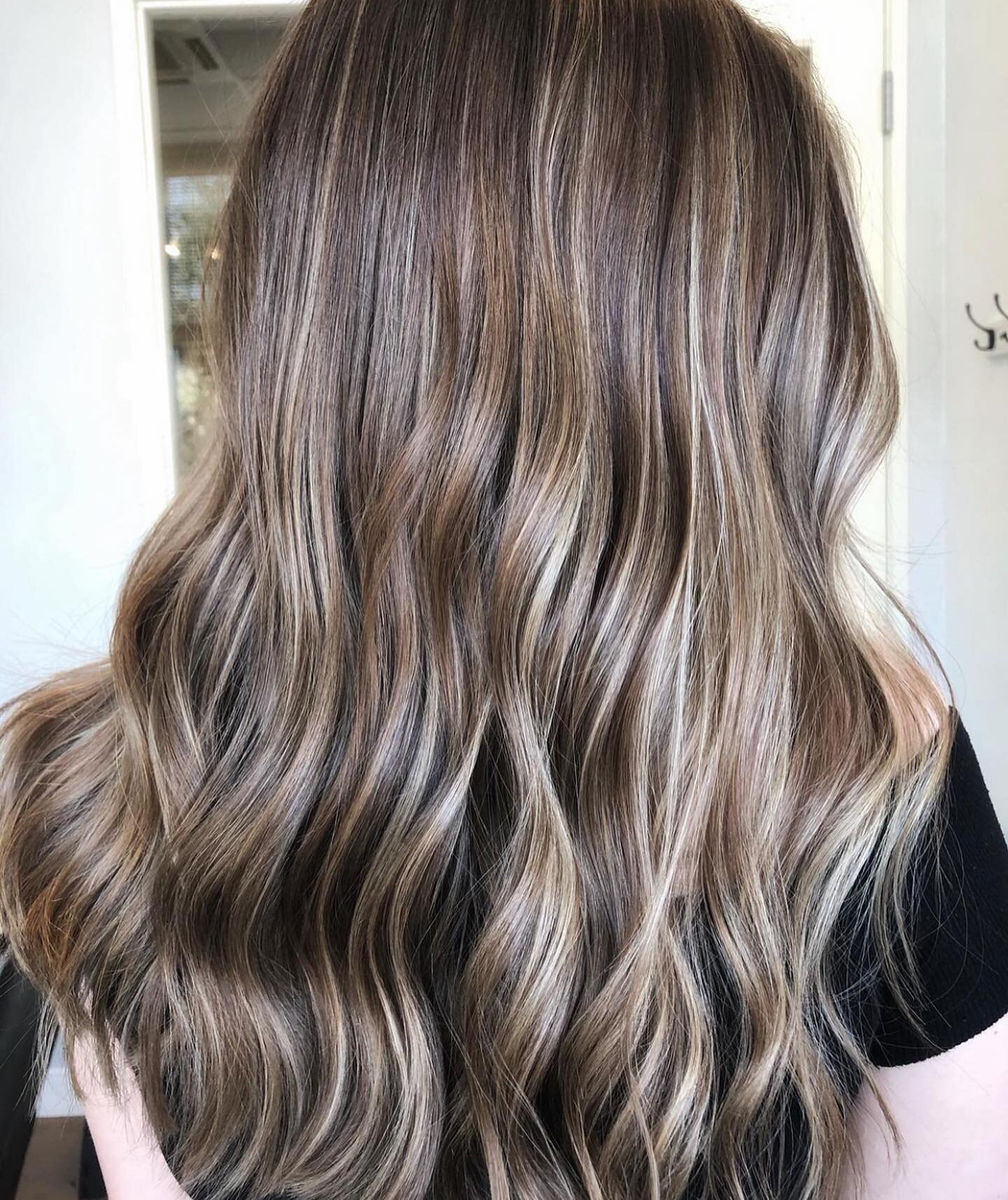 @hairmama123 bringing the shine✨
By @hairmama123

Studio 55 Salons is a premier provider of private salon suites in Sacramento, Roseville and Folsom. 

#studio55salons