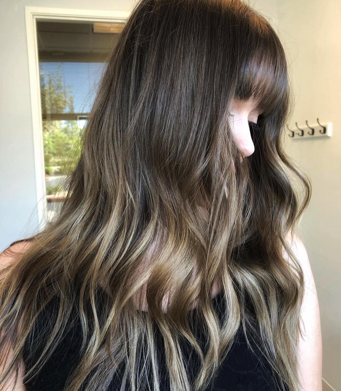 ✨feeling ready for fall and those darker tones✨
By @hairmama123 

Studio 55 Salons is a premier provider of private salon suites in Sacramento, Roseville and Folsom. 

#studio55salons