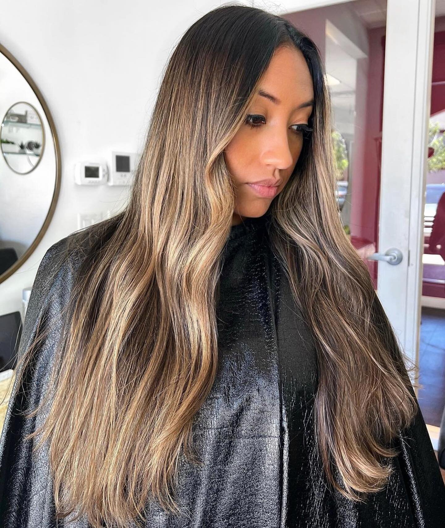 feeling these darker tones✨
By @colorbymari 

Studio 55 Salons is a premier provider of private salon suites in Sacramento, Roseville and Folsom. 

#studio55salons