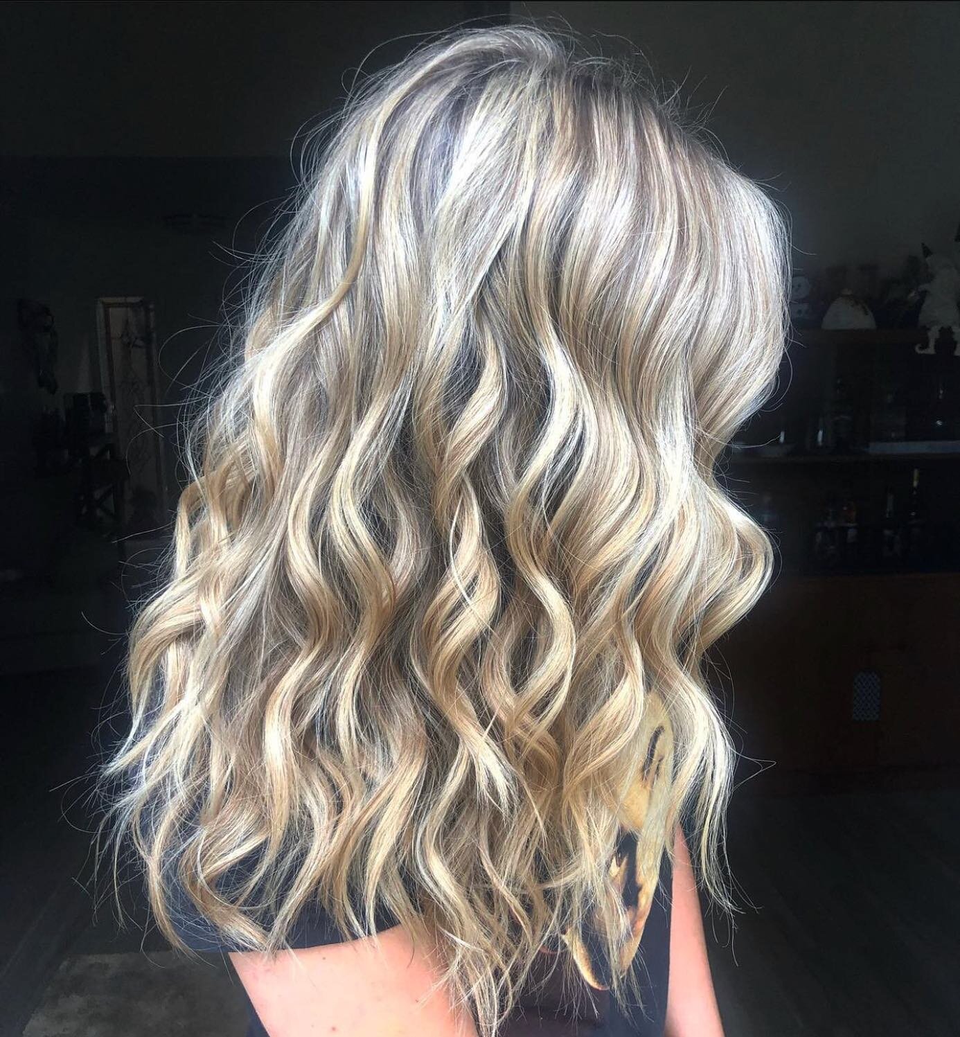 ✨glowing✨
By @dmintz_beauty

Studio 55 Salons is a premier provider of private salon suites in Sacramento, Roseville and Folsom. 

#studio55salons
