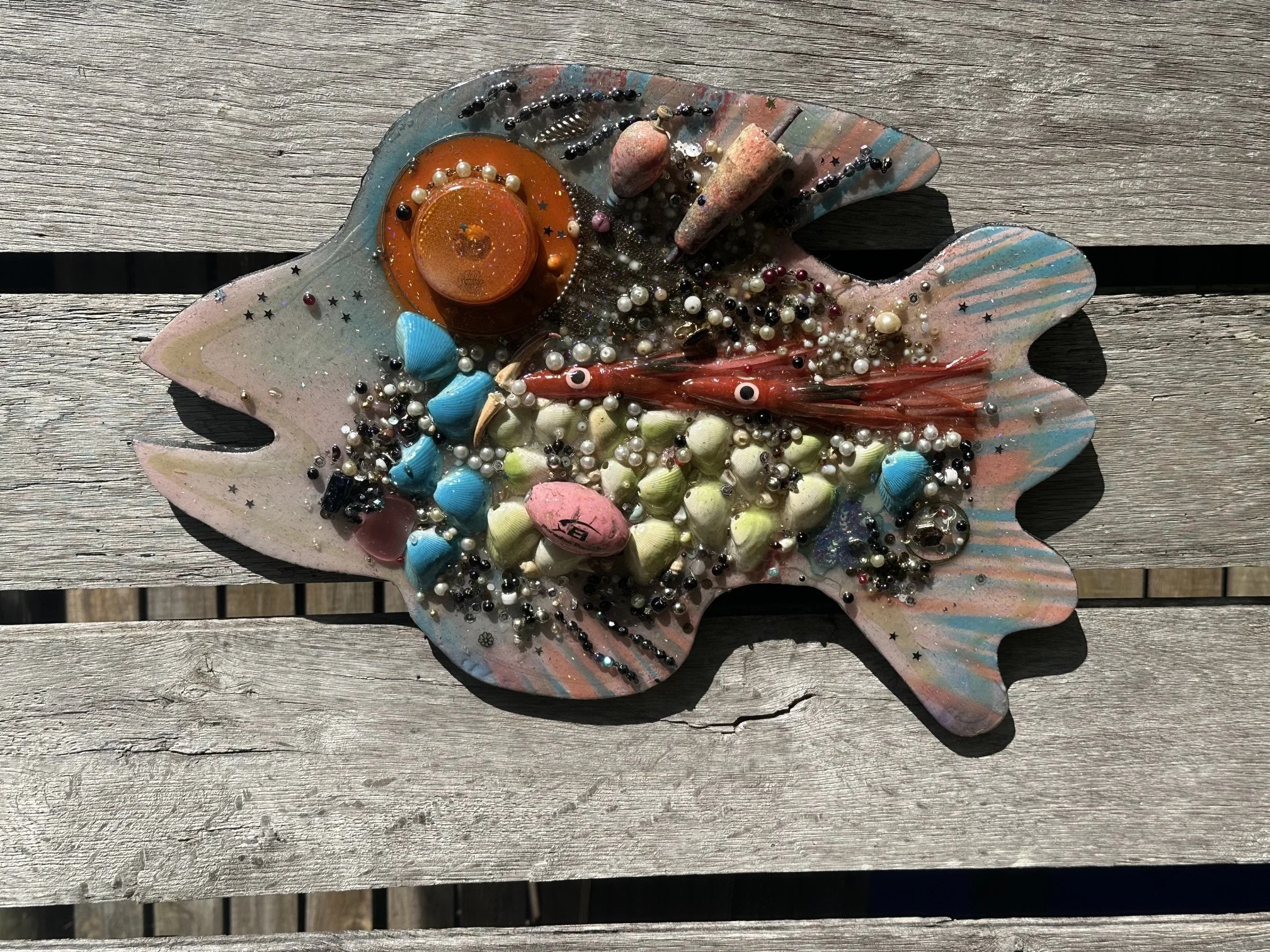 Glow round reflector Eye
21" x 14"  $260