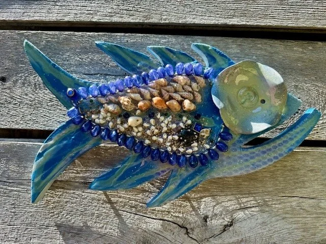 Star Farm eye fish
16" x 9"  SOLD