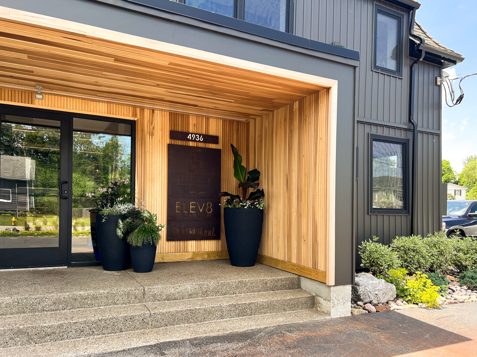 Resolute Wealth_Exterior_4.jpg