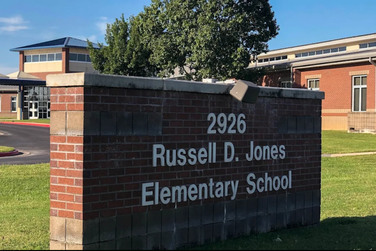 Jones Elementary Service Days