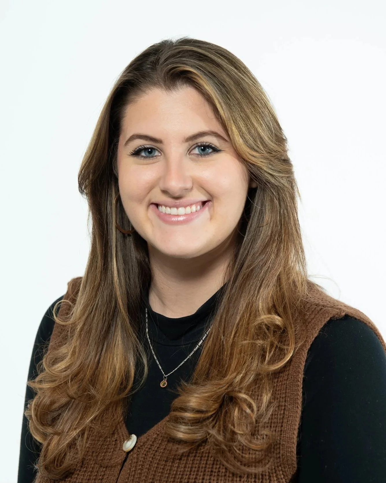 Hannah Lichtman, a female, registered clinical social work intern serving Clermont and Central Florida.