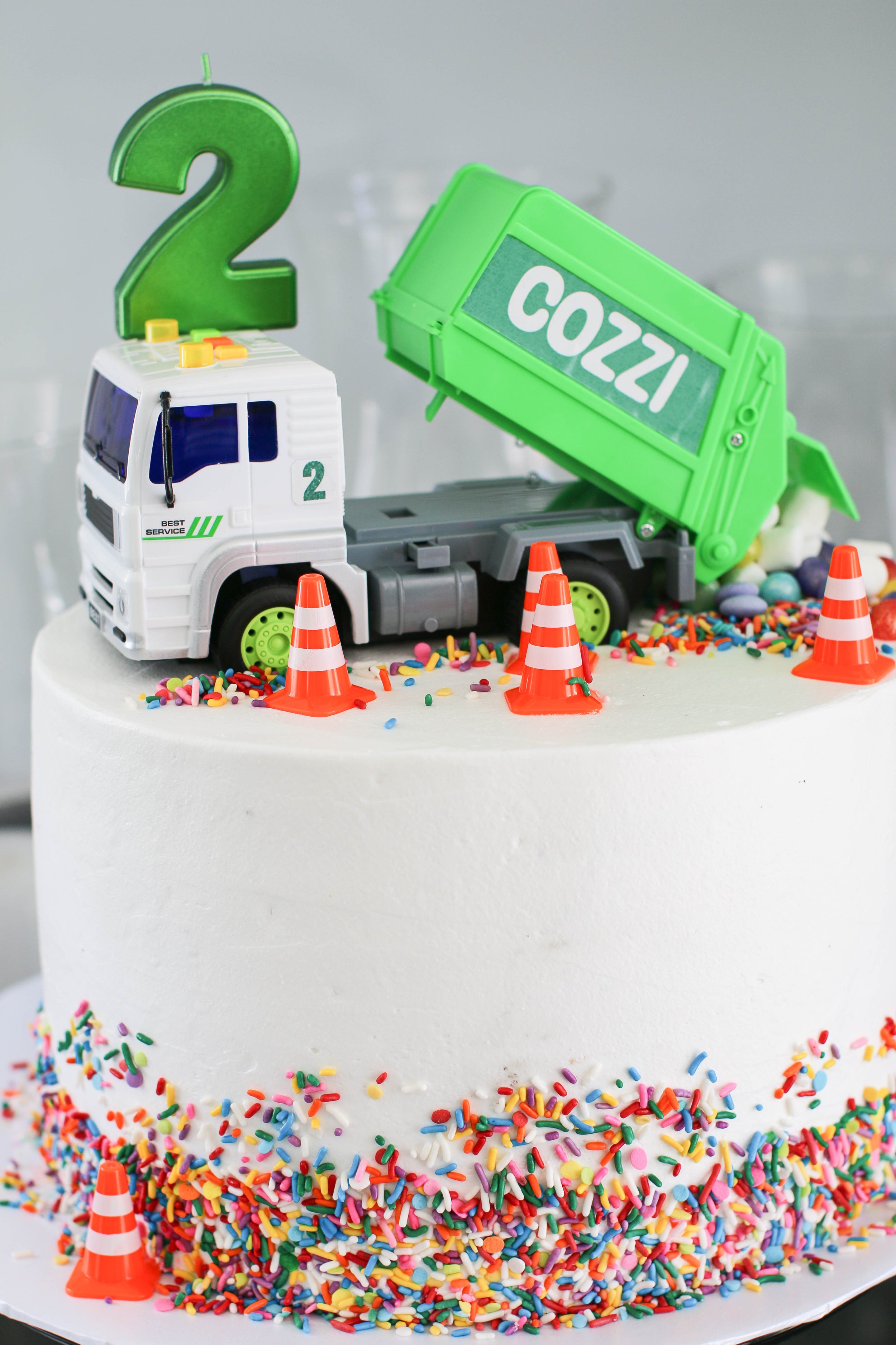 COZZI'S TRASH BASH // EVENT DESIGN & DECOR