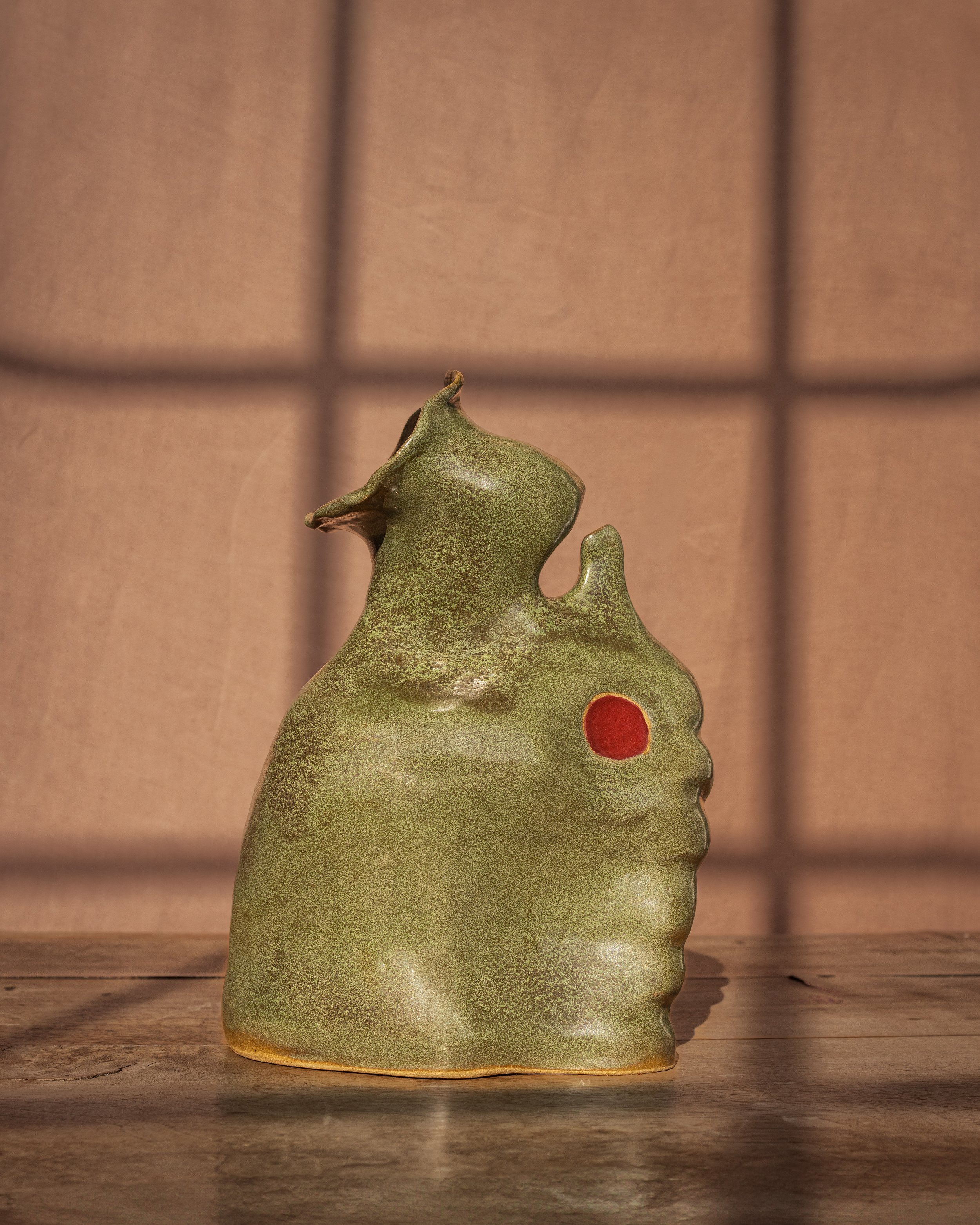 mutual friends and the dot that connects us ~ 3
stoneware, 27 x 17 x 14 cm, 2025