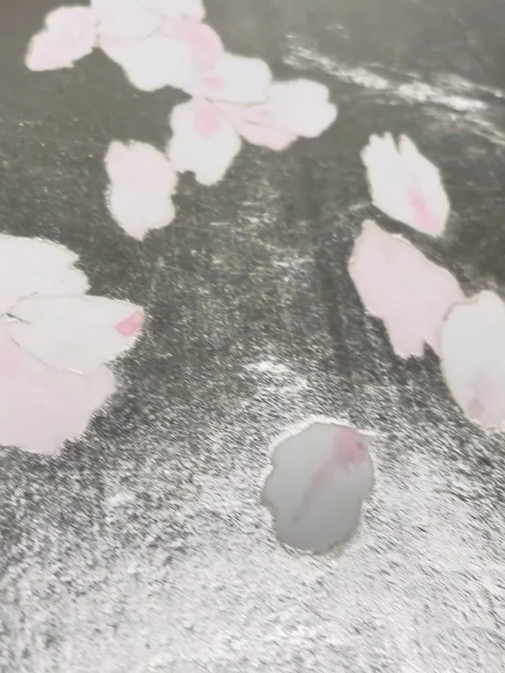 🌸💕🍃
How do you capture the natural movement by venturing outside the box of human control? 

Observing the petal showers/storms with 5 senses, sketching a bunch, prototyping various compositions, making visible the invisible wind on silver leaf, w