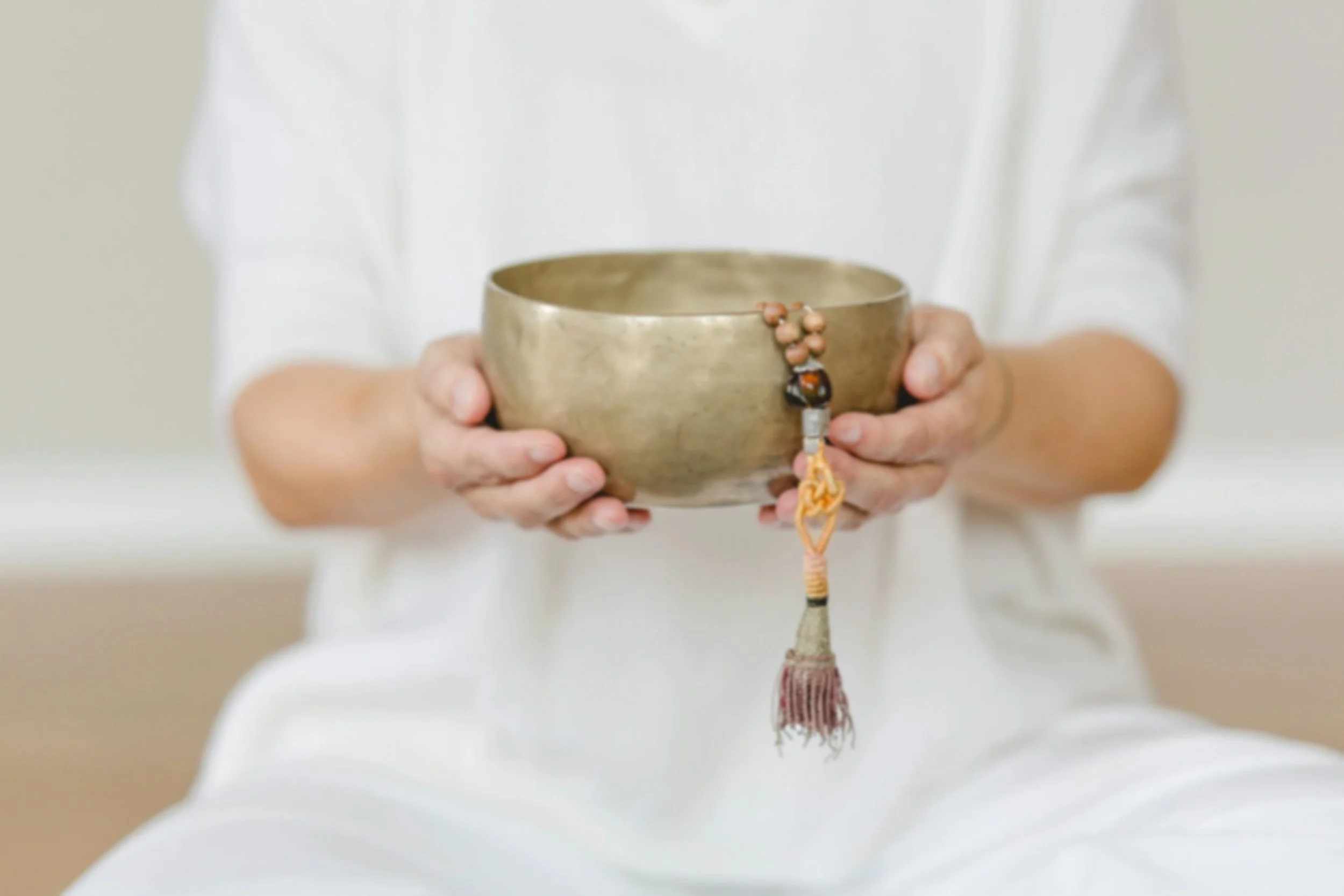 Crystal vs Tibetan singing bowls · Discover your perfect sound healing experience