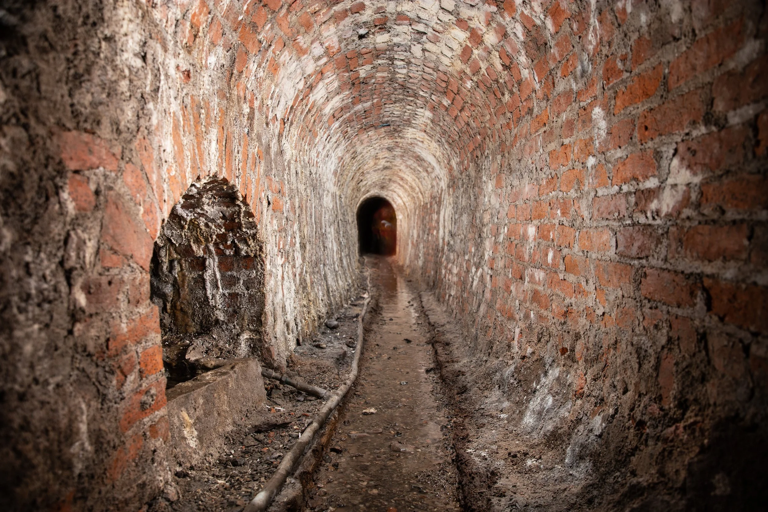 Brick tunnel - David Barz