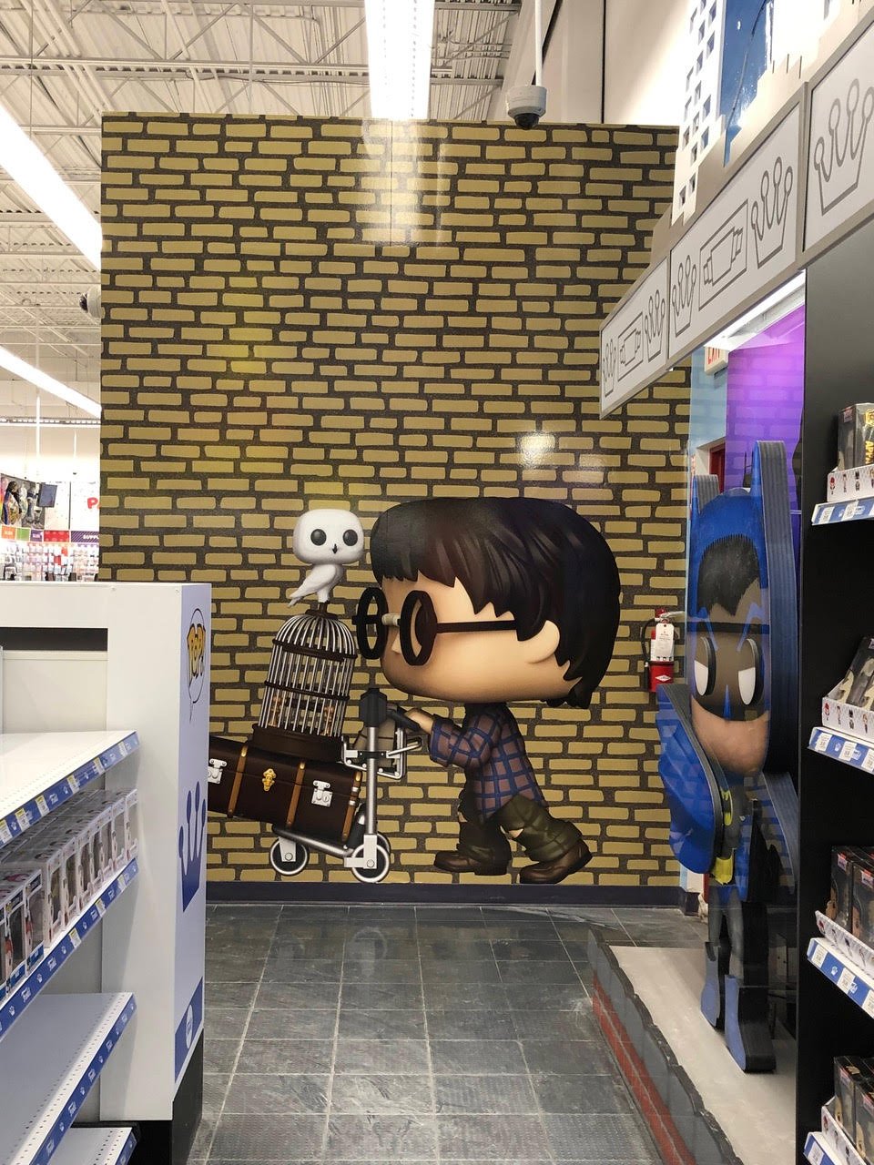 Funko at Toys R Us - Harry Potter Graphic Wall