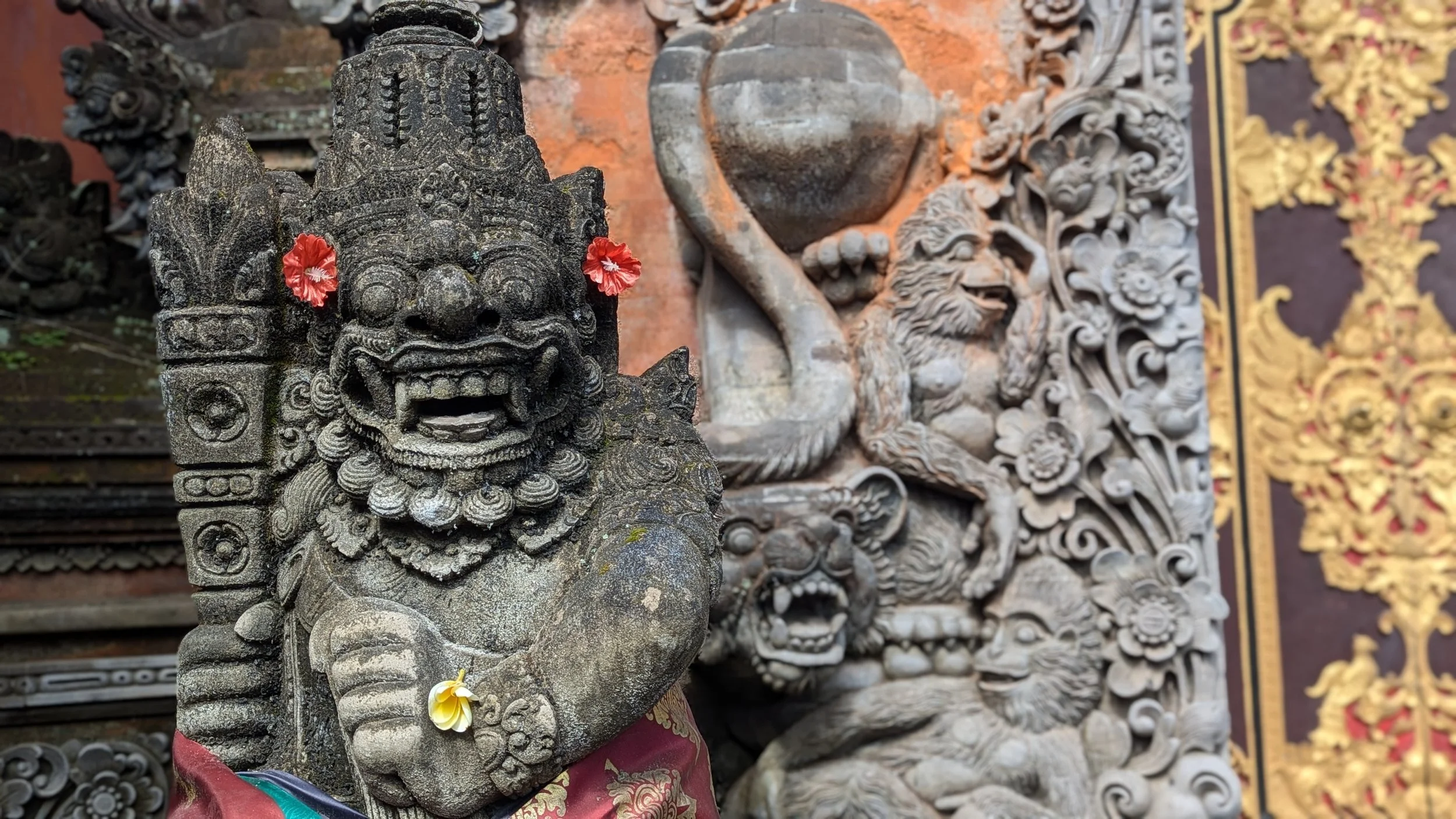 Self-Guided Ubud Walking Tour: Monkey Forest to Ubud Market