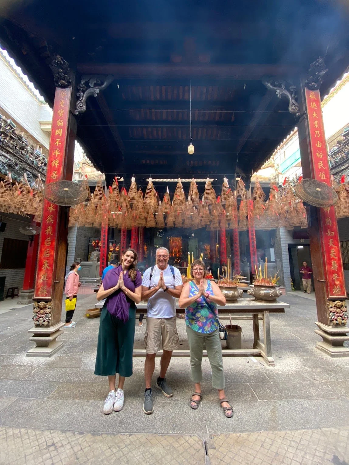 Vietnam Saigon Temple.jpg