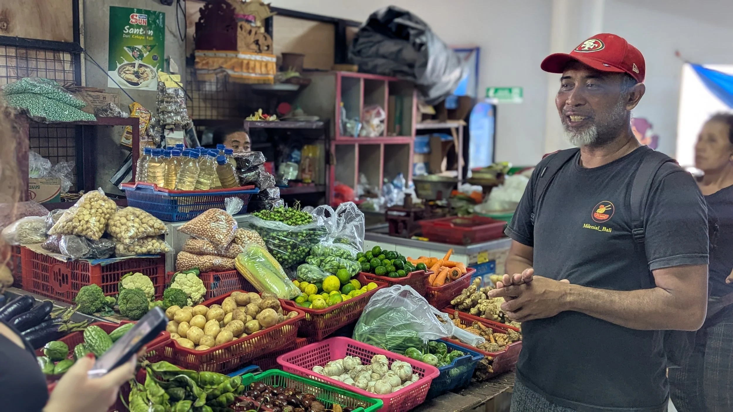 😋 Market Food Tour