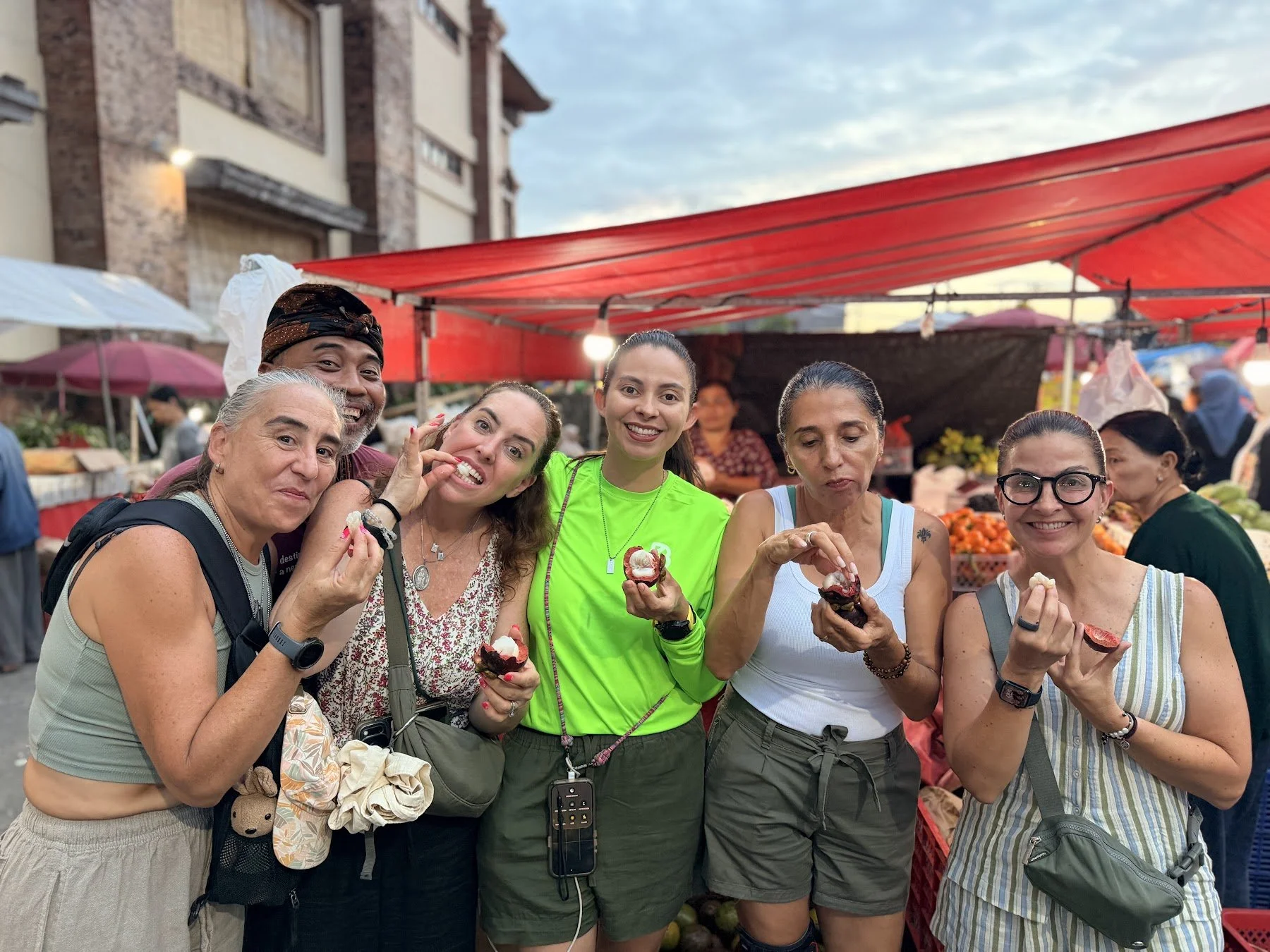 market_tour_denpasar_travelynne.jpg