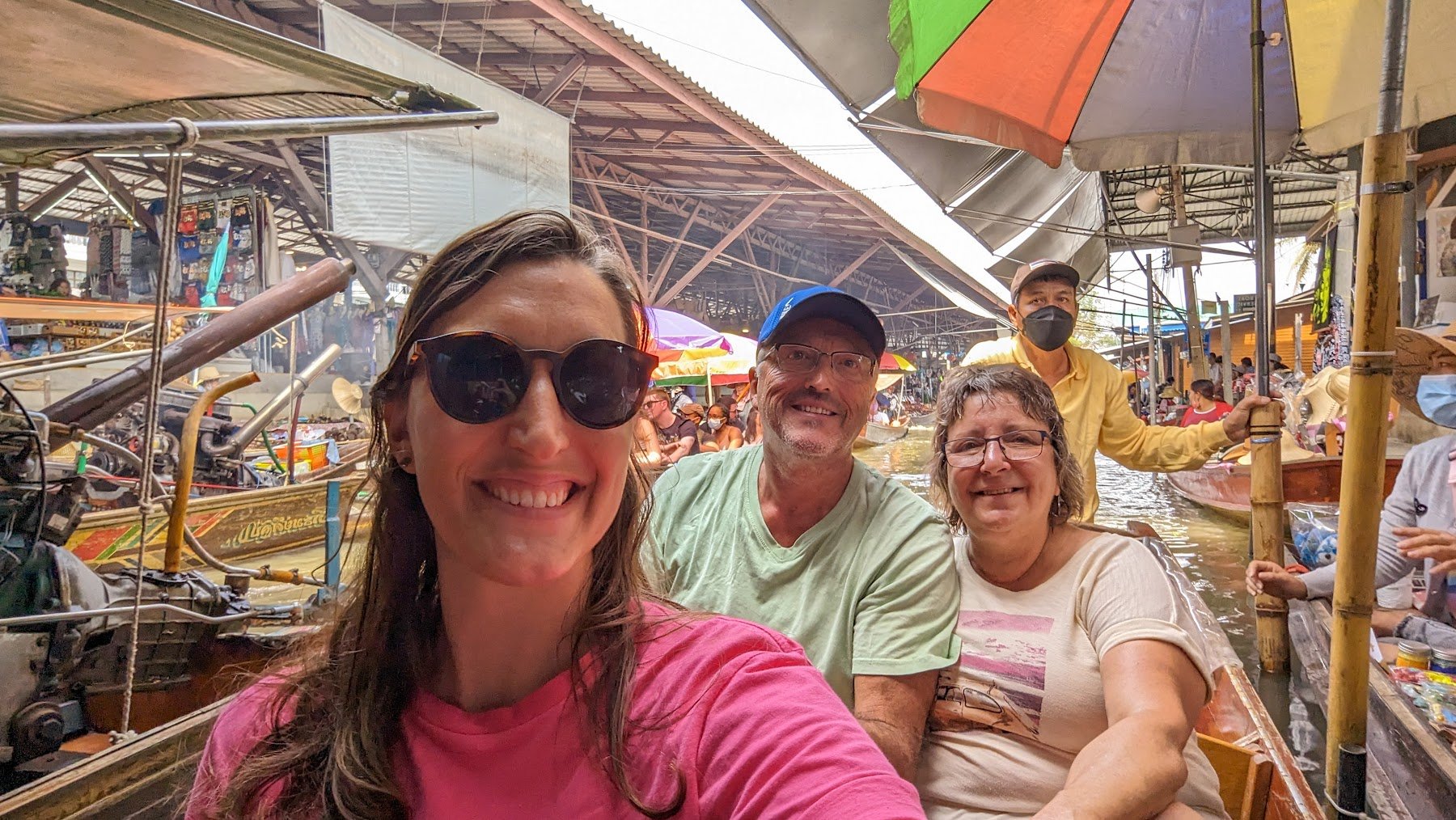 floating_market_5_bangkok_tour_travelynne.jpg