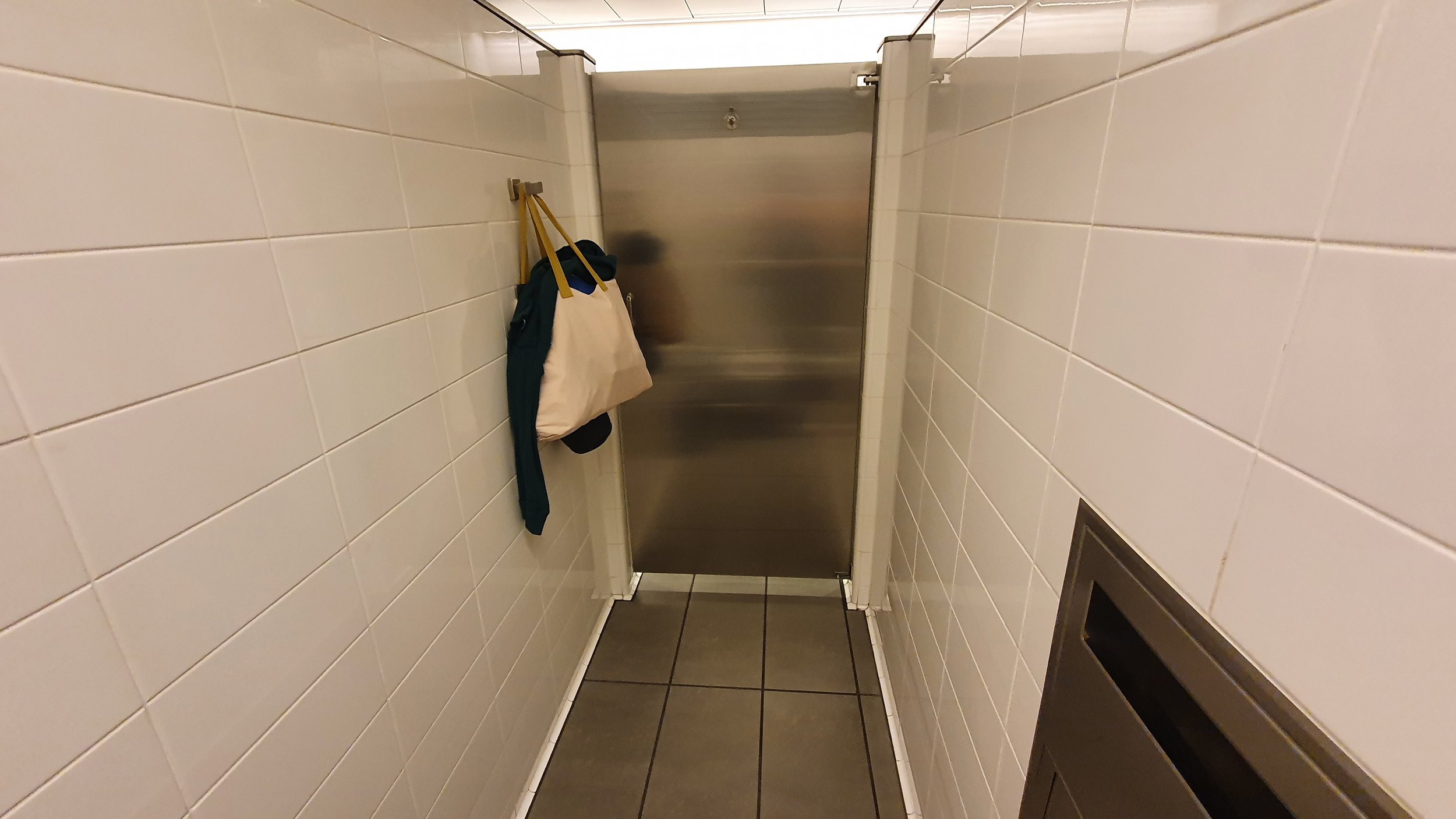 HAMAD AIRPORT DOH HELP INFO GUIDE visual data 5