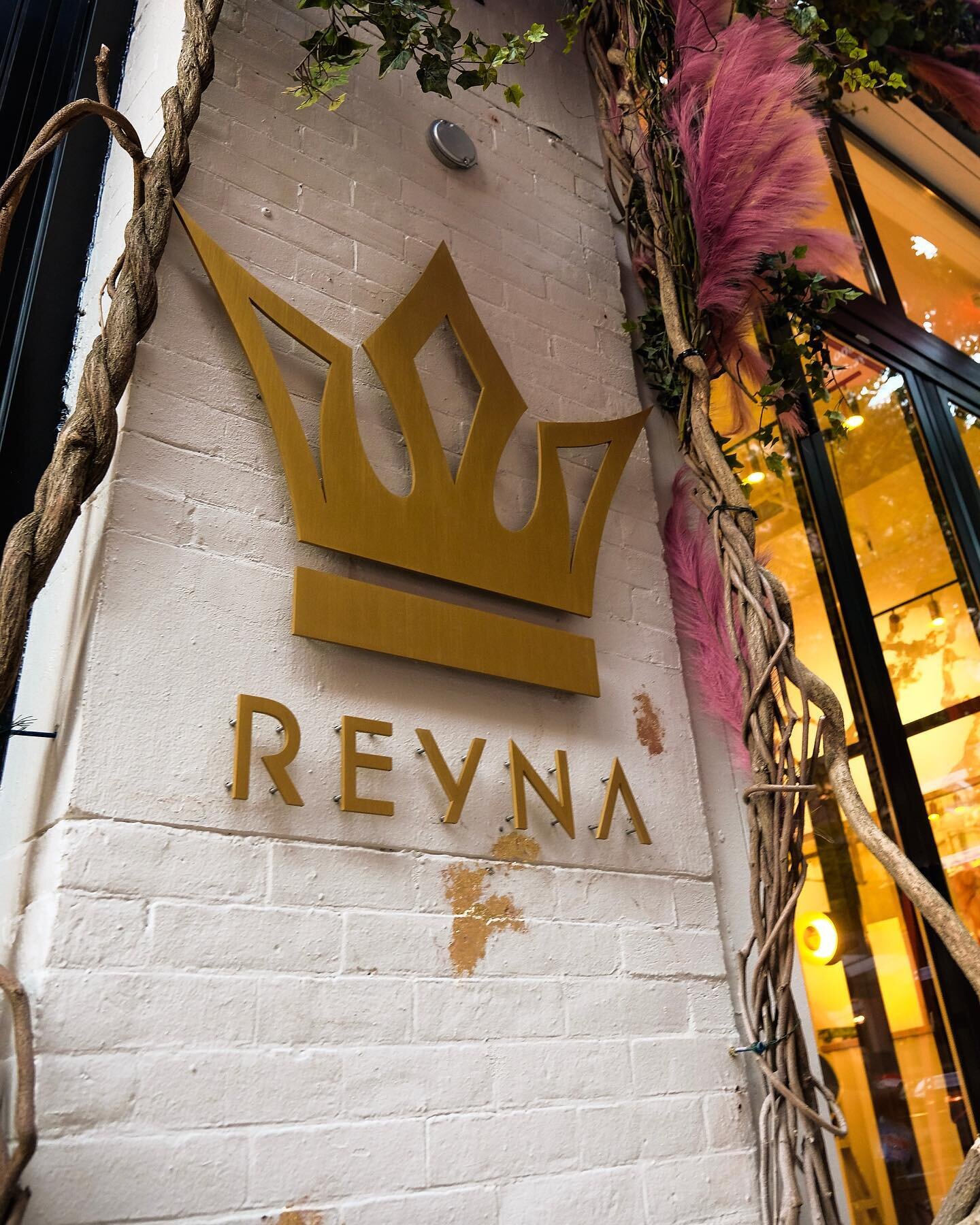 Join us at Reyna for a taste of royalty! 👑

Our doors are open from 5:00pm - late, Tuesday through Saturday. Sip on a regal cocktail or indulge in a feast fit for a queen. There's no better place to be in NYC.

P.S. Weekend brunch is also a thing, S