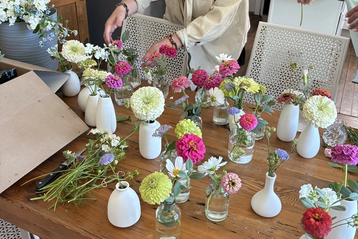 Should I DIY My Wedding Flowers? 