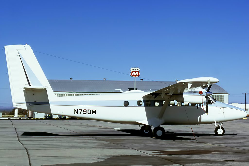 N790M  DHC-6-200  Intermountain Aviation
Marana, AZ   Feb-1972   Jay Sherlock Photo ©