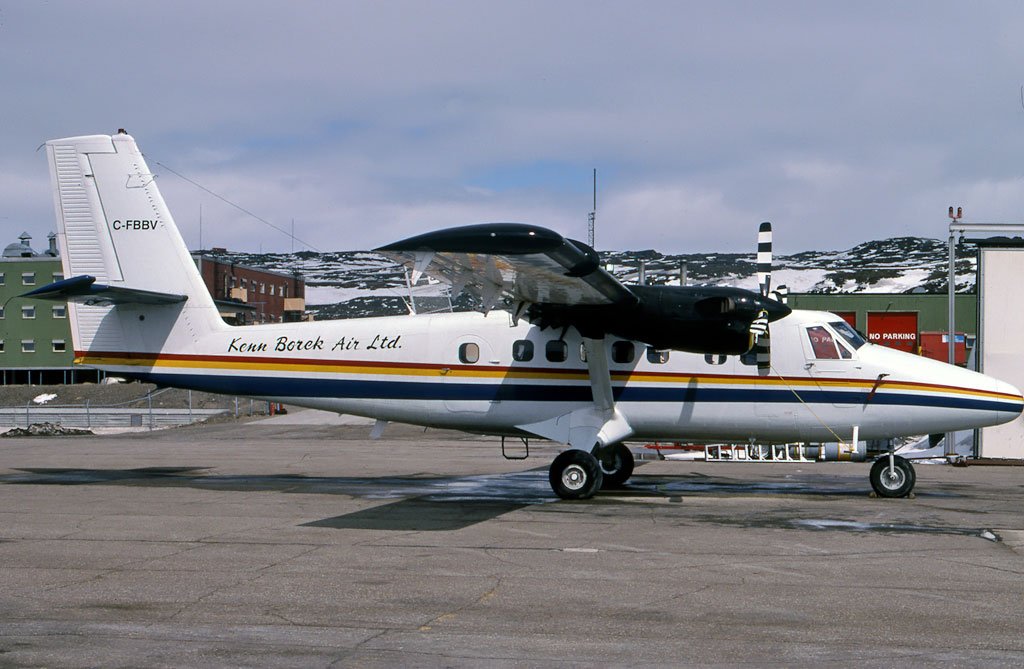 C-FBBV  DHC-6-300   Kenn Borek Air
Iqaluit, NU  30-May-2003  Andreas Dürr Photo ©