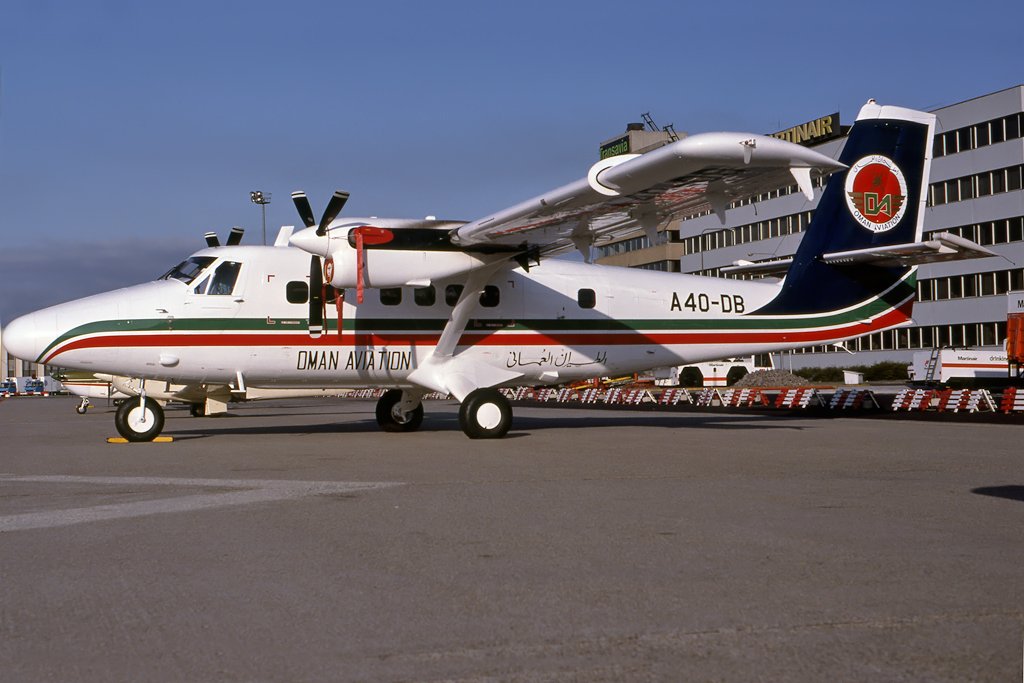 A4O-DB   DHC-6-300   Oman Aviation
Amsterdam   11-Aug-1984   Peter de Groot Photo ©