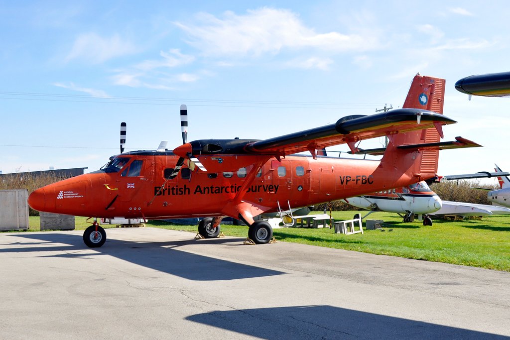 VP-FBC  DHC-6-300  British Antarctic Survey
Springbank, AB   29-Sep-2014   K.I. Swartz Photo ©