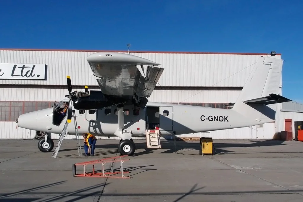 C-GNQK   DHC-6-300   Kenn Borek Air
Calgary-Int'l, AB   03-Jan-2012  Ian Kershaw Photo ©