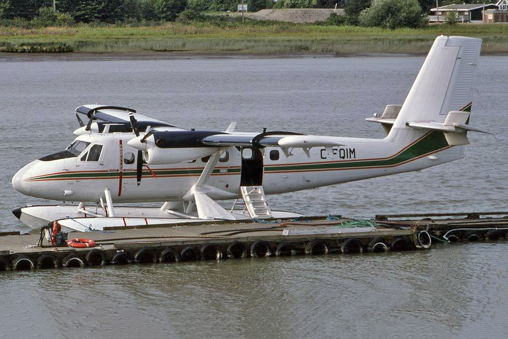 C-FQIM  DHC-6-200  Harbour Air
Vancouver-Int'l, BC  Jul-1994  John Kimberley Photo ©