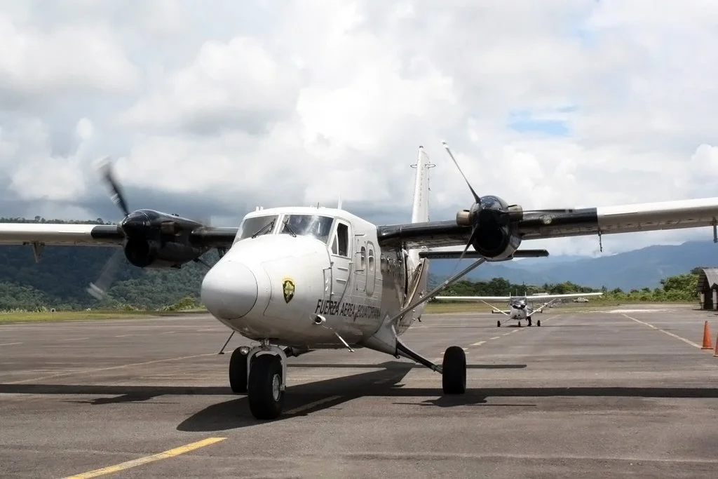 452   DHC-6-300  Fuerza Aerea Ecuatoriana
Location/Date/Photographer Unknown