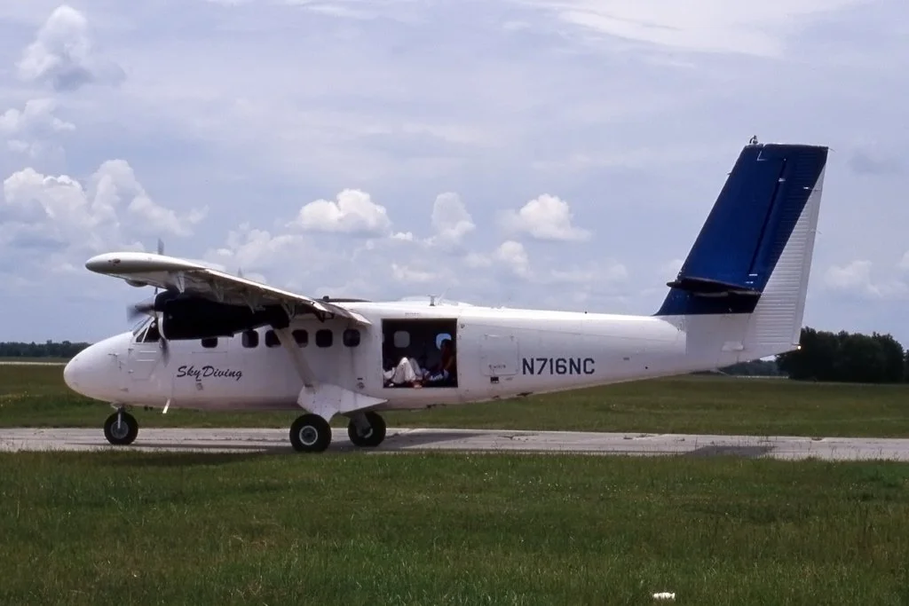 N716NC  DHC-6-100  Freefall Express
Location Unknown  Jun-1996  Photographer Unknown
