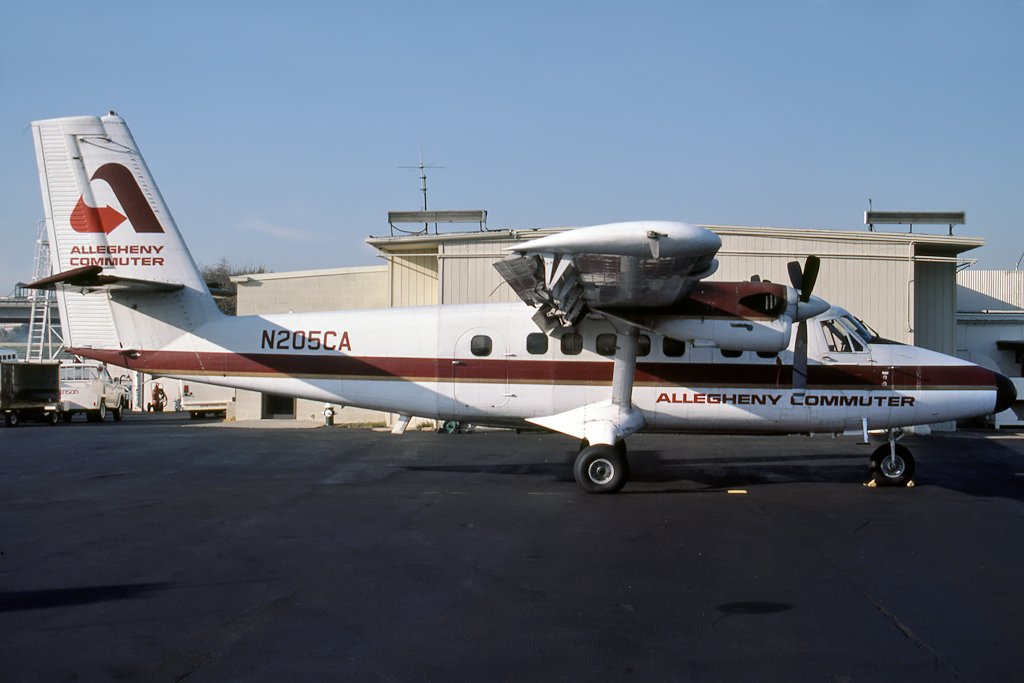 N205CA   DHC-6-300  Pennsylvania Commuter Airlines
Washington, DC  24-Nov-1984  Joe Lezark Photo ©