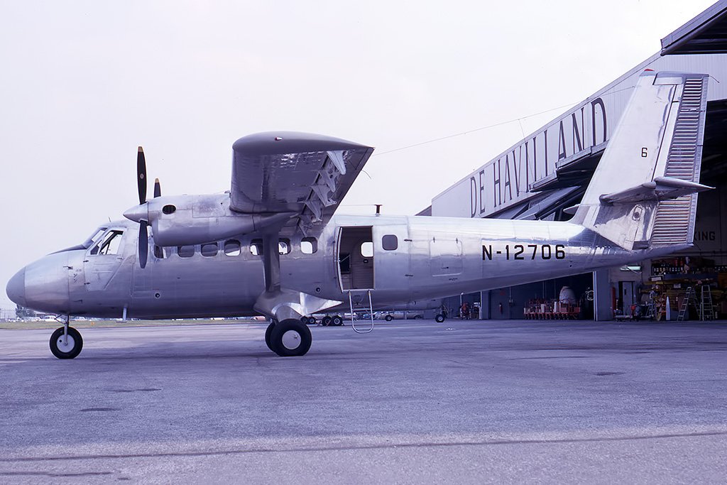 N12706 DHC-6-100 Floair Inc. (for TAA)
Downsview, ON   Jul-1966   Sheldon D. Benner Photo ©