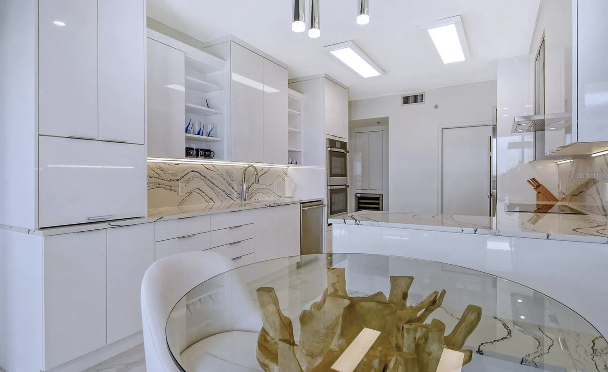 LONGBOAY KEY HIGHRISE