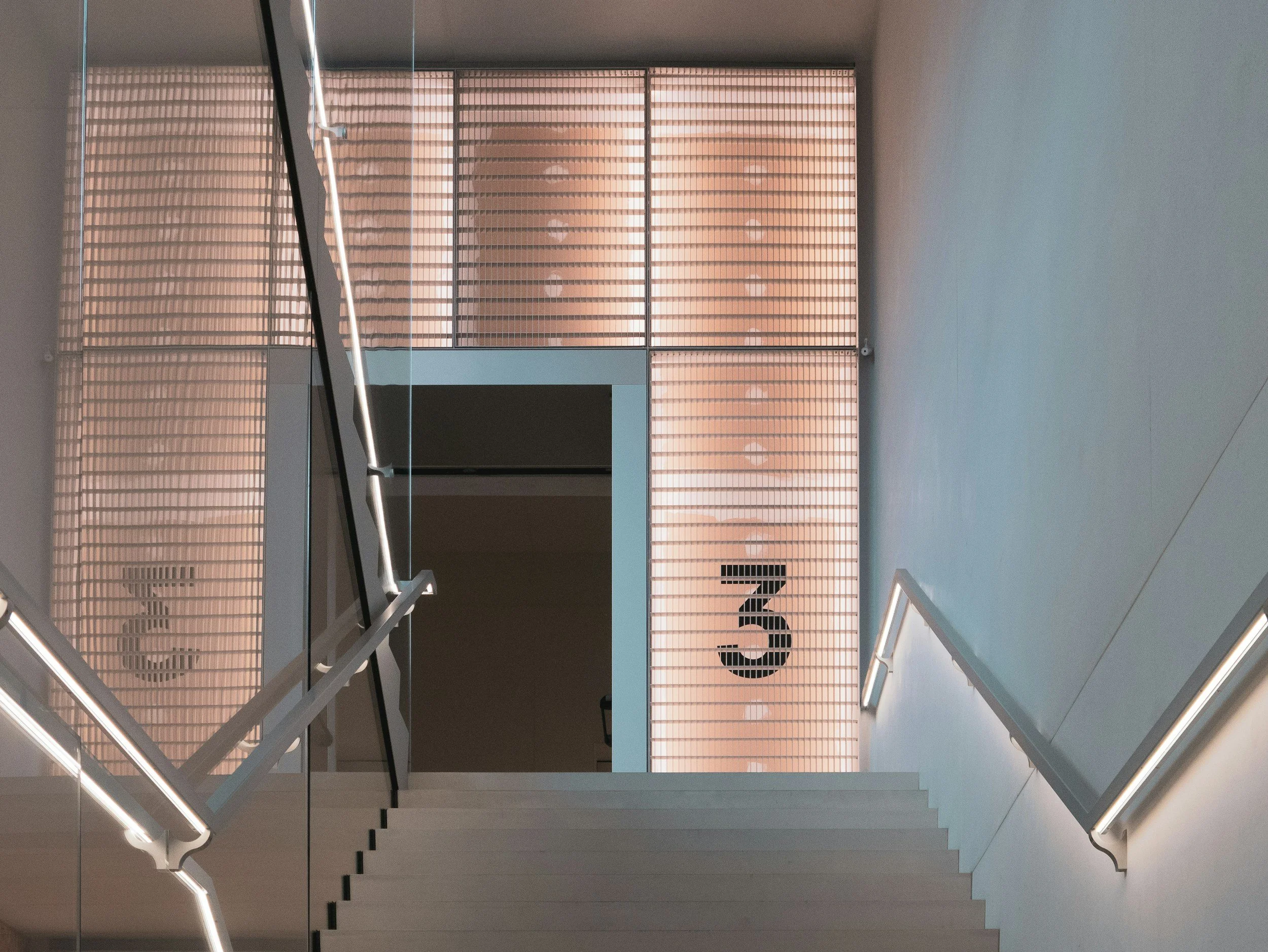 Understanding the 3 Stages of Trauma Therapy (And How Trauma Treatment Actually Works)