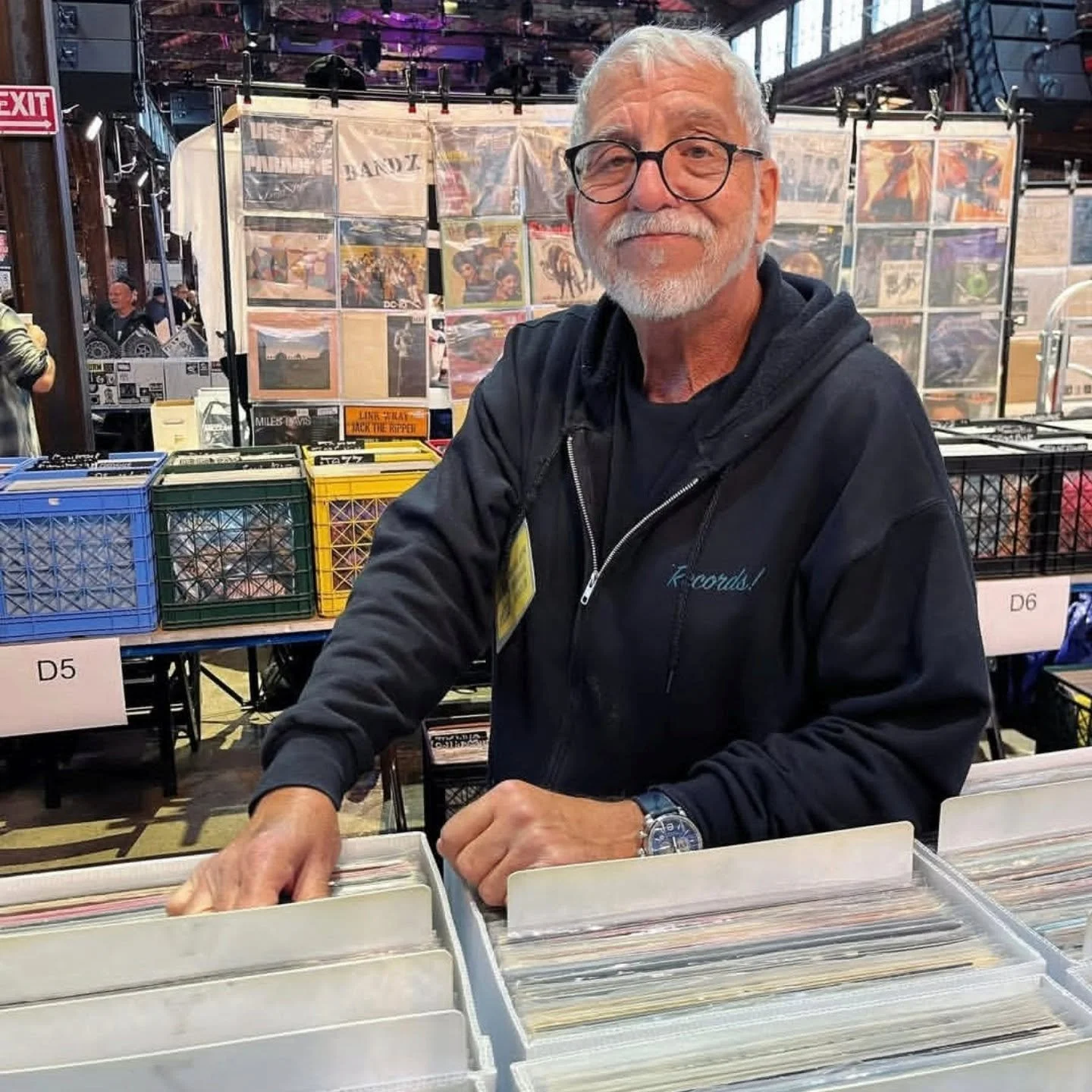 ☆DEALER SPOTLIGHT☆
LARRY MELILLI / NEEDLE + GROOVE RECORDS

&bull; MARCH 15 2026 &bull;
Field House: Garden City Record Show

Needle &amp; Groove Records specializes in Classic Rock, Psych and Prog Rock but carries a little bit of everything! Only se