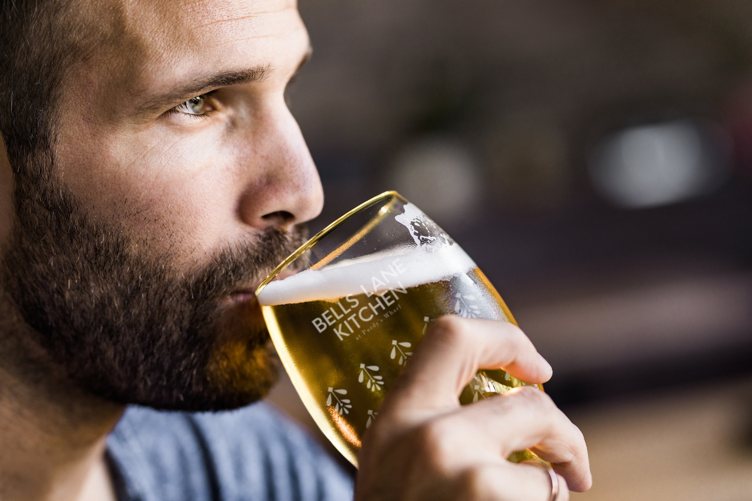 bar-man-beer.jpg