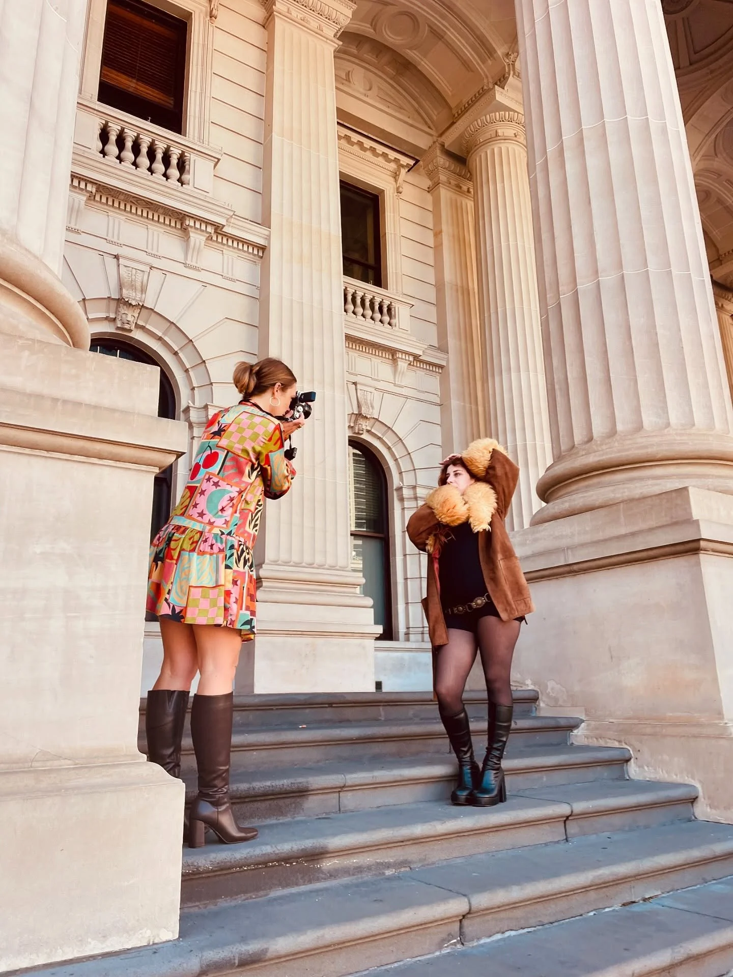 When the women get BTS shots of you 🥹 

I swear I have the most uplifting and beautiful community in my business &mdash; honestly, wow. 

These free photoshoots have been so much fun and have been the bessssst thing for me in my business. 

But why,