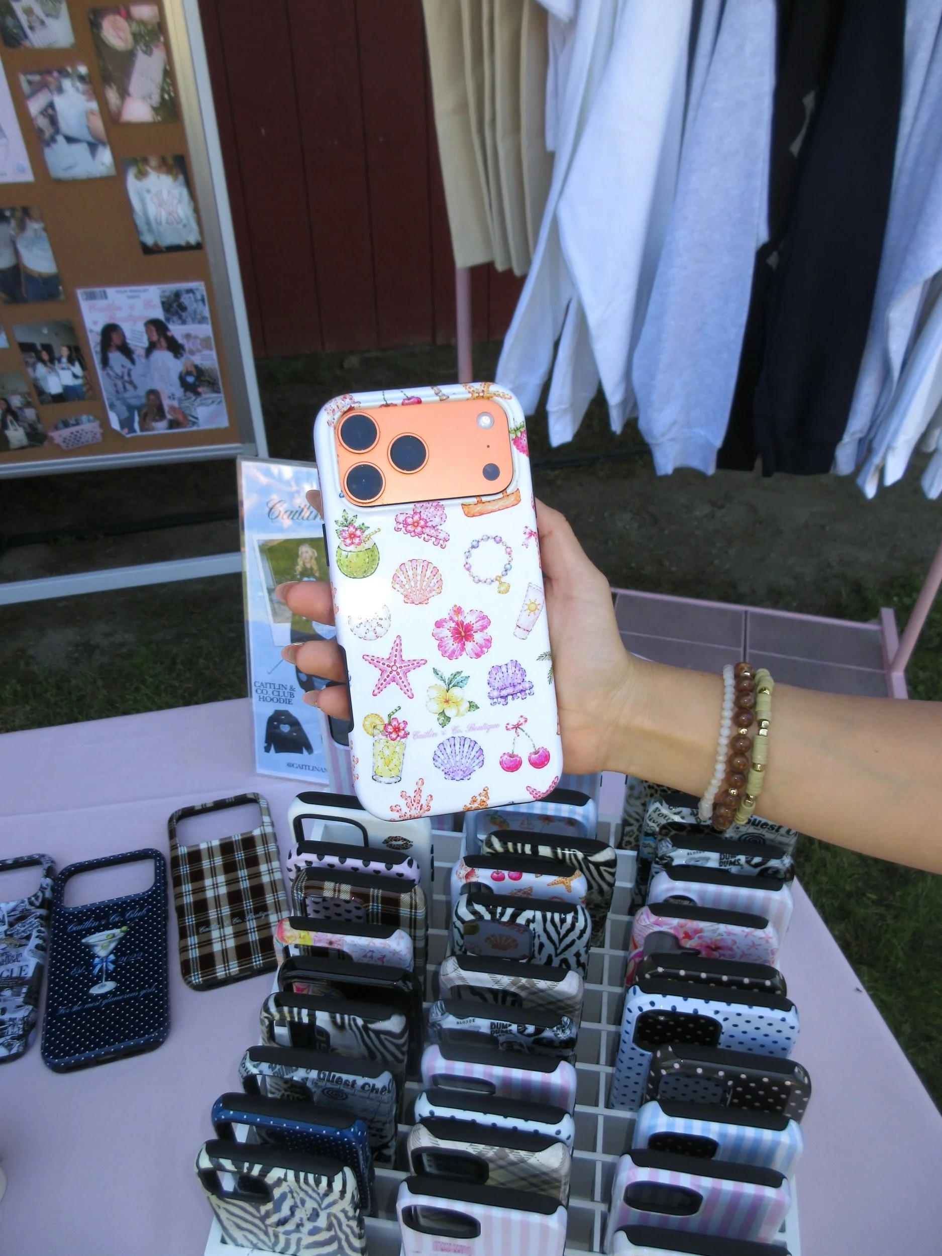BEACHY SUMMER PHONE CASE