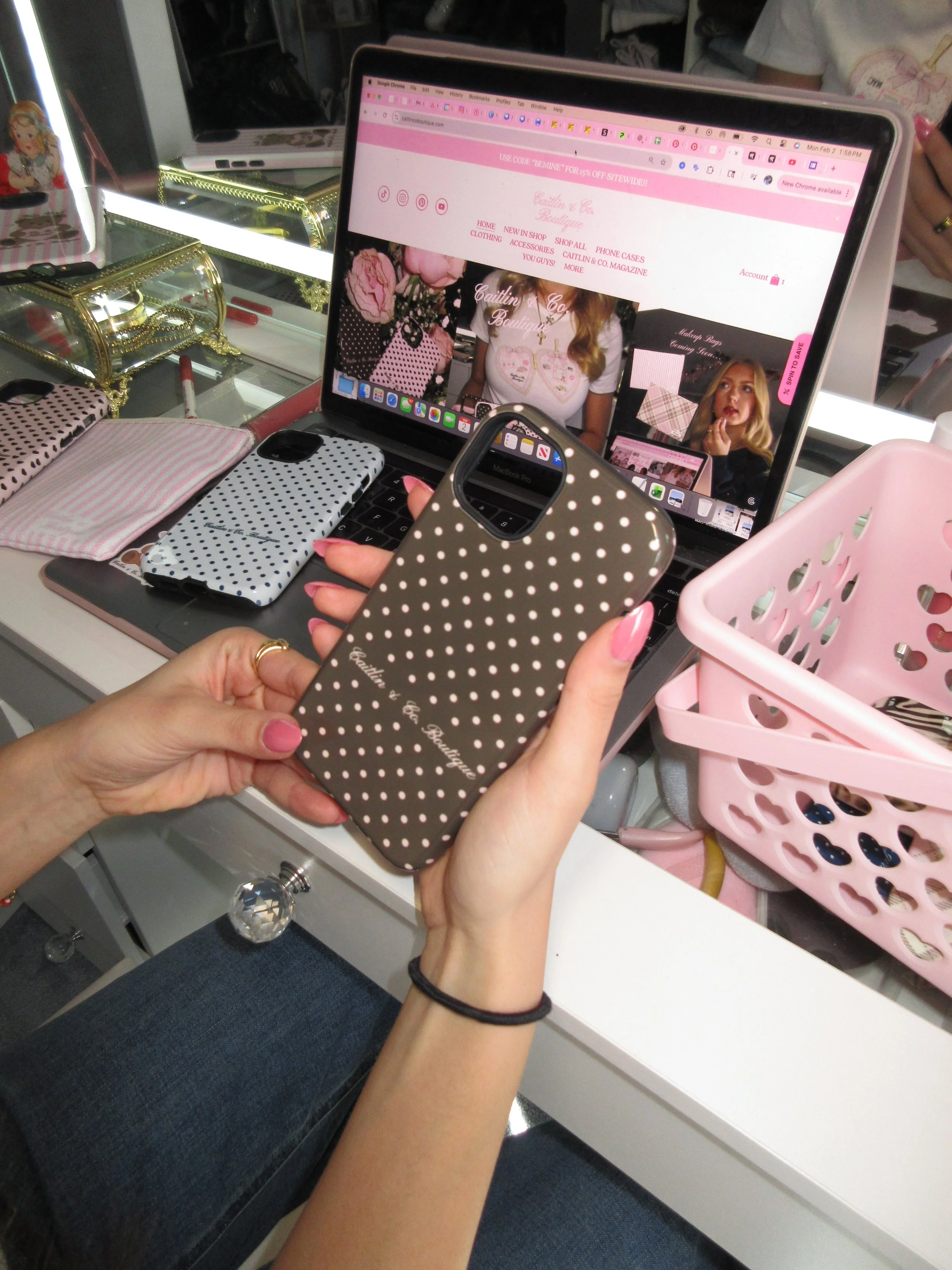 POLKA DOT PHONE CASE