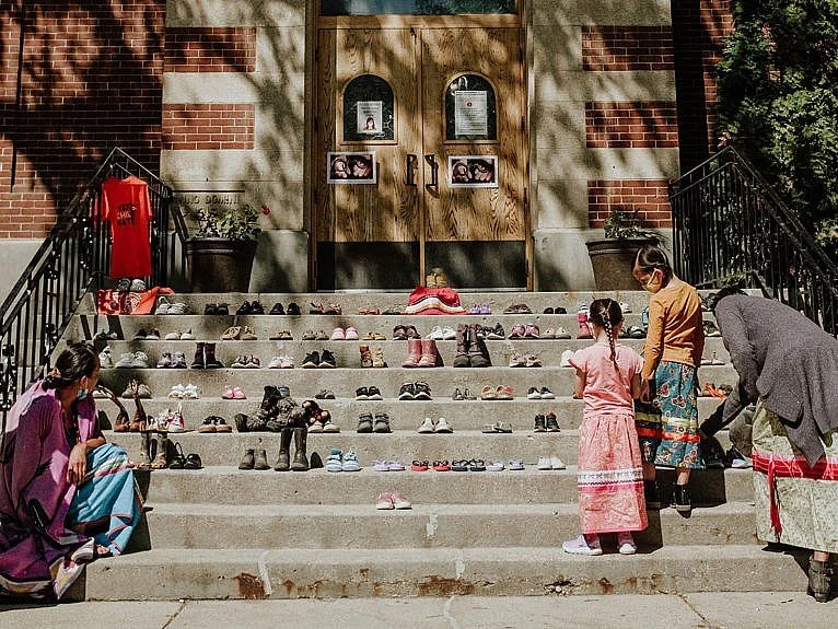 The memorial outside St Paul’s cathedral in Saskatoon. (Tenille Campbell/ Sweet Moon Photography) (2021)