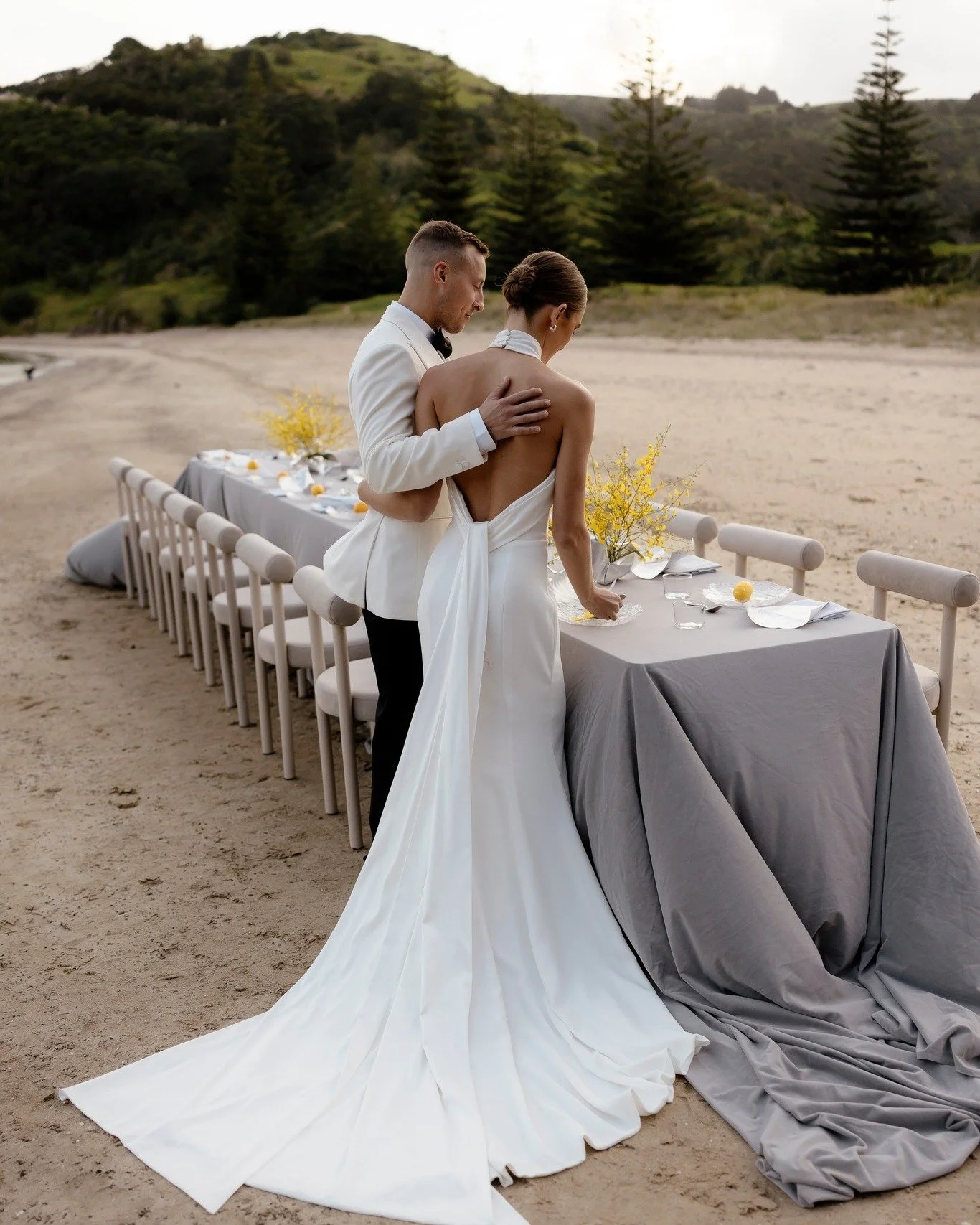 Beautiful details ✨
~
Planning &amp; production @alexandrakatecreative 
Venue @rosewoodkauricliffs
Photographer@hollowandco 
Florals @Floralcentric 
Gown @trishpeng 
Suit @t.beggtailoring
Hair @messybun_nz 
Make up @makeup_bymindy
Jewellry @zoeandmor